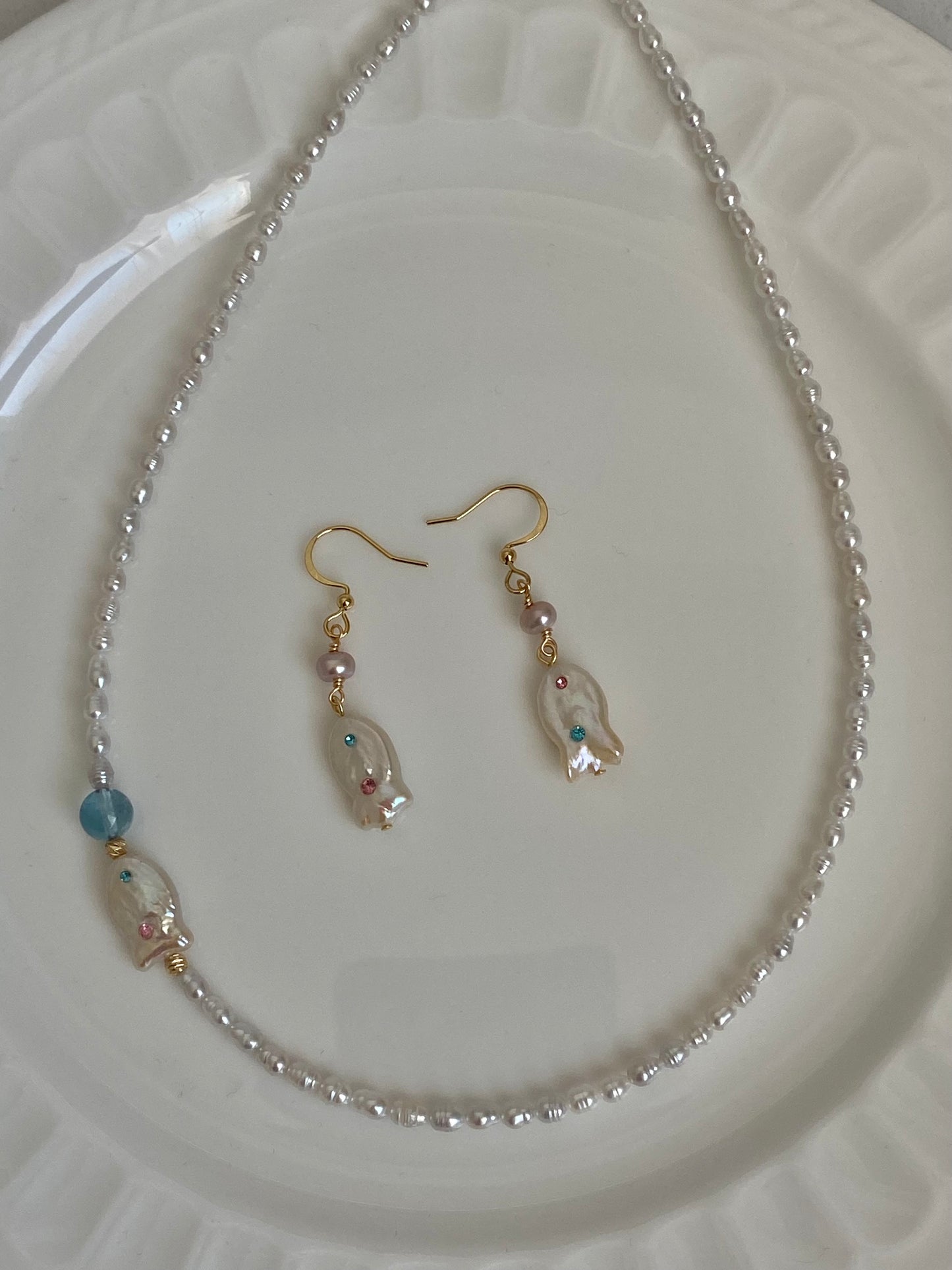Handmade Baroque Fish Pearl Bead Chocker Necklace Freshwater Pearl and Aquamarine Ocean Blue Necklace Bridesmaid Gift for Her birthday gift