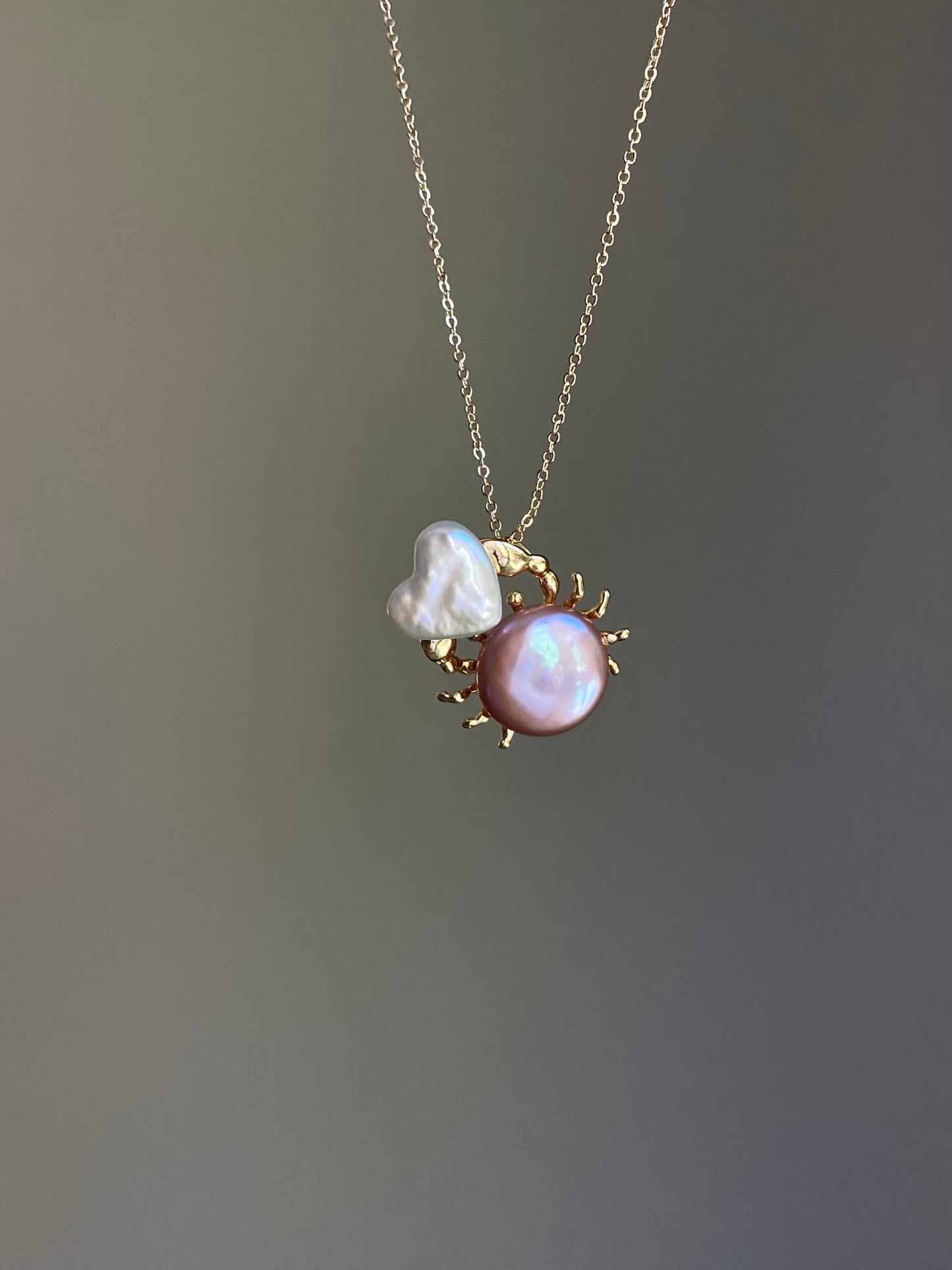 Celestial Crab Pearl Pendant – Gold Crab Baroque Pearl Necklace, Ocean Lover Gift, Cancer Zodiac Jewelry, Handmade unique star Necklace