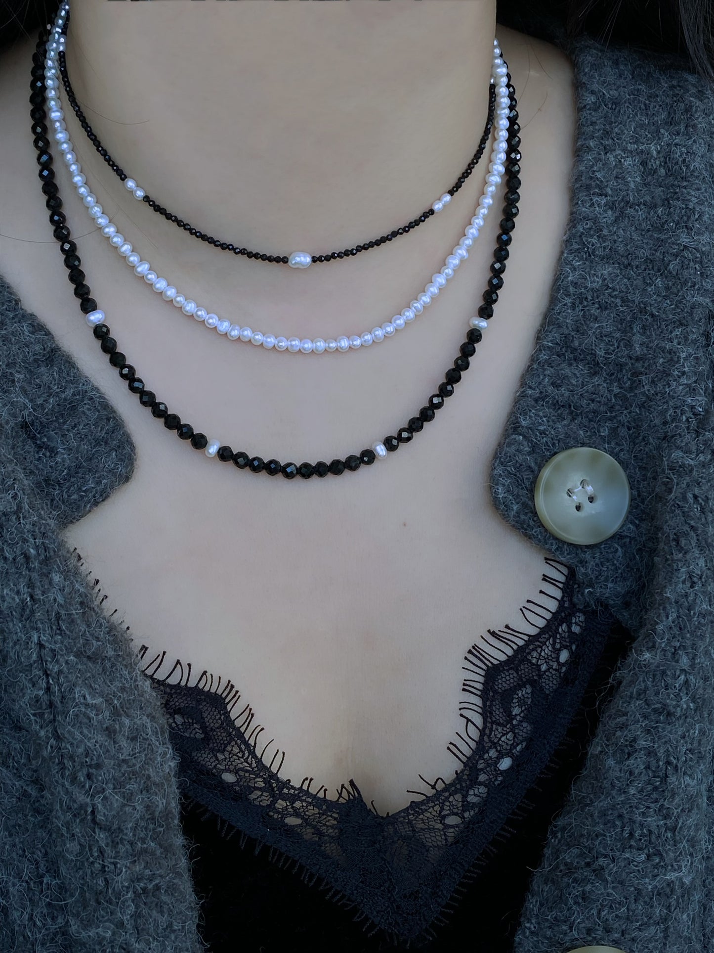 Minimalist Baroque Pearl super sparkling Dainty Black and white Modern Layering Chocker Necklace gift for her gift to them