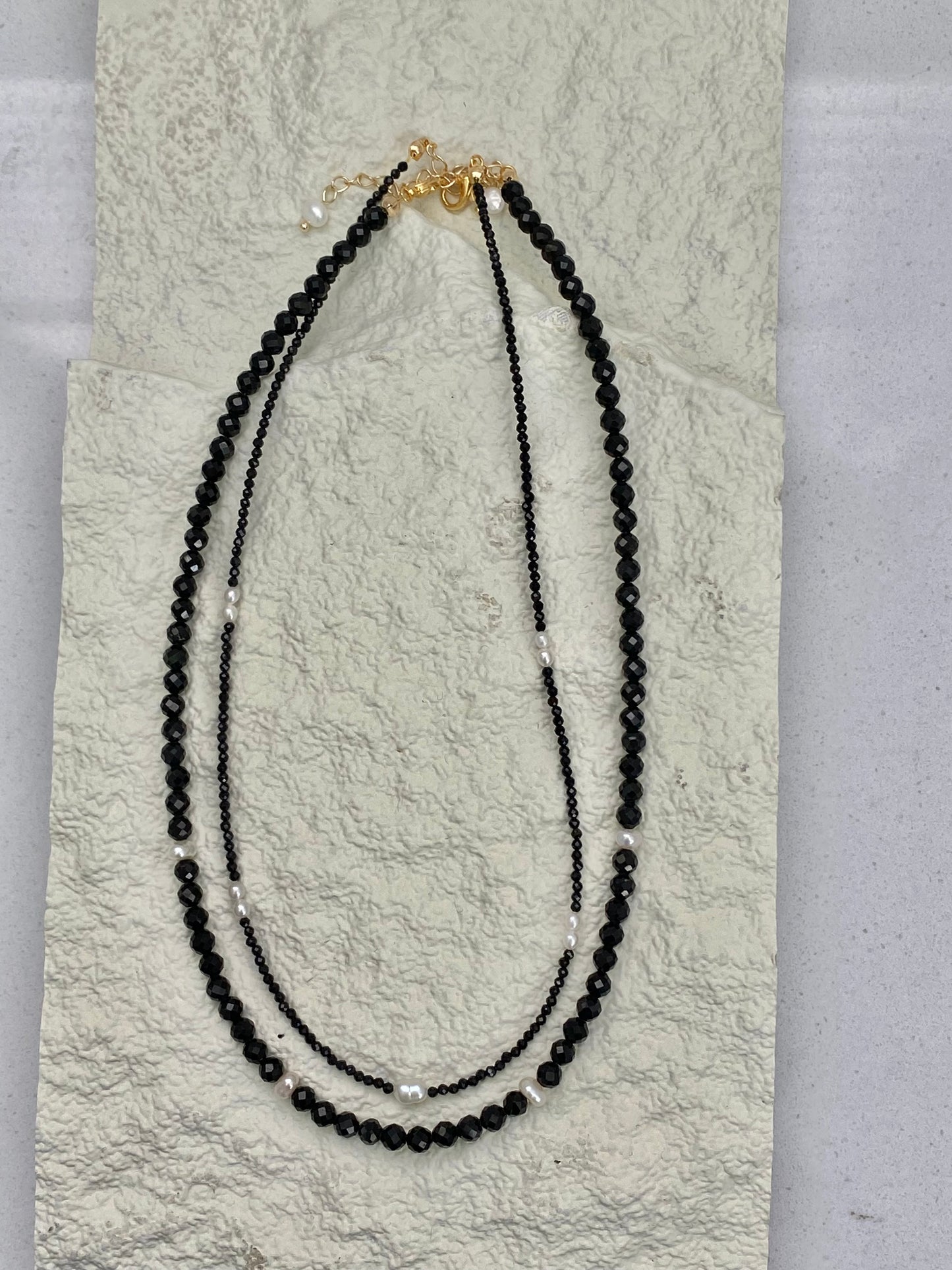 Minimalist Baroque Pearl super sparkling Dainty Black and white Modern Layering Chocker Necklace gift for her gift to them