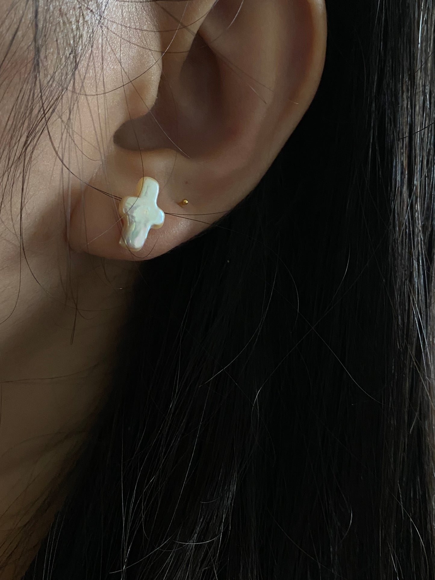 Freshwater baroque pearl cross hoop earring stud earring