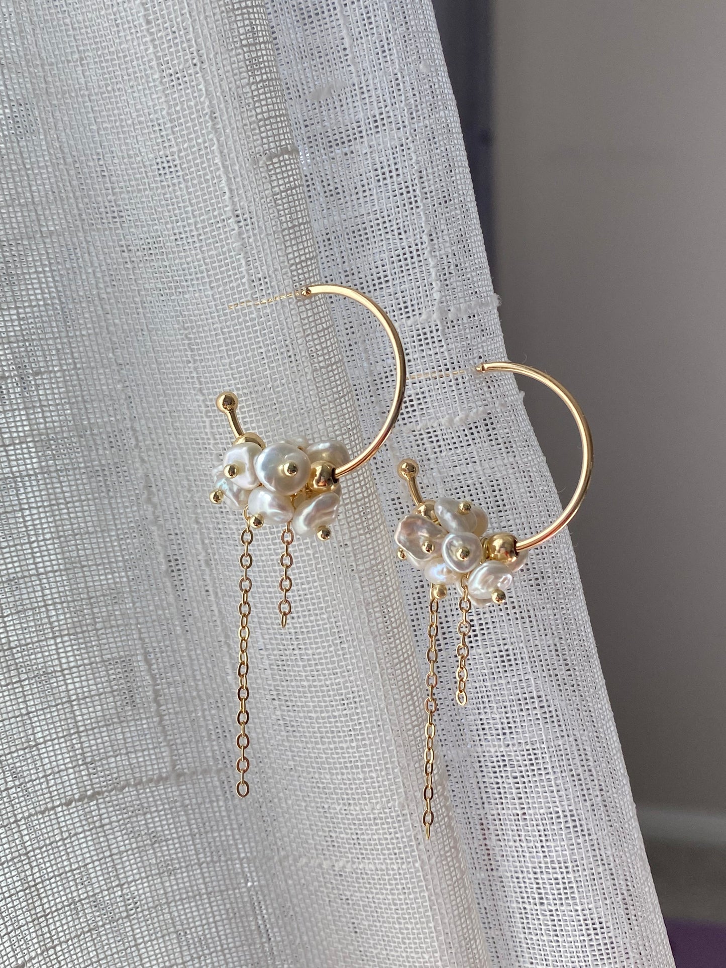 Baroque Petal Pearl Flower Bouquet Earrings, Elegant Wedding Jewelry, Bridal Statement Earrings,Dainty gift for her, Valentine's gift