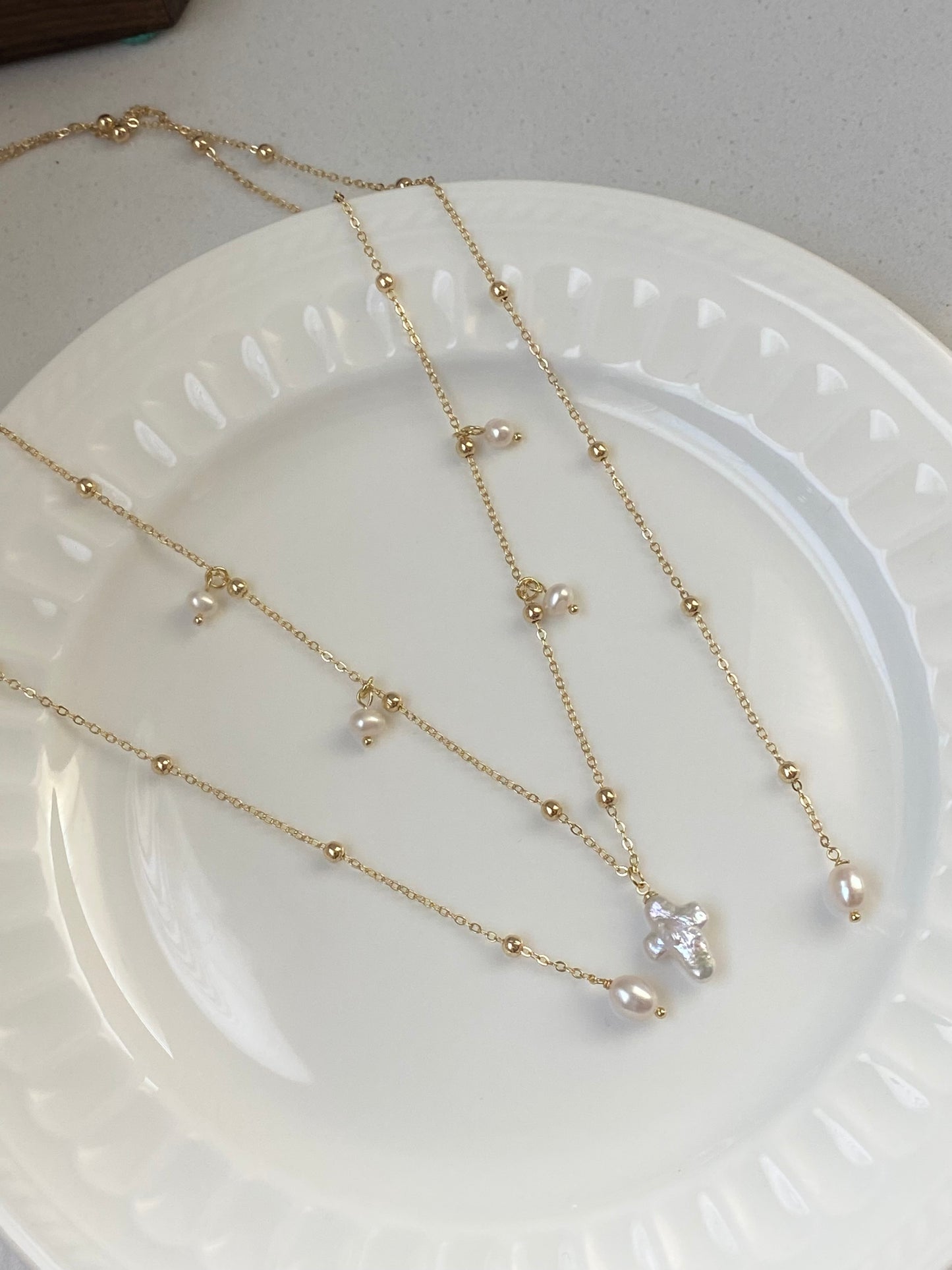 Best gift Minimalist Cross Pearl Pendant Necklace Versatile and Stylish Gift for her Christmas gift