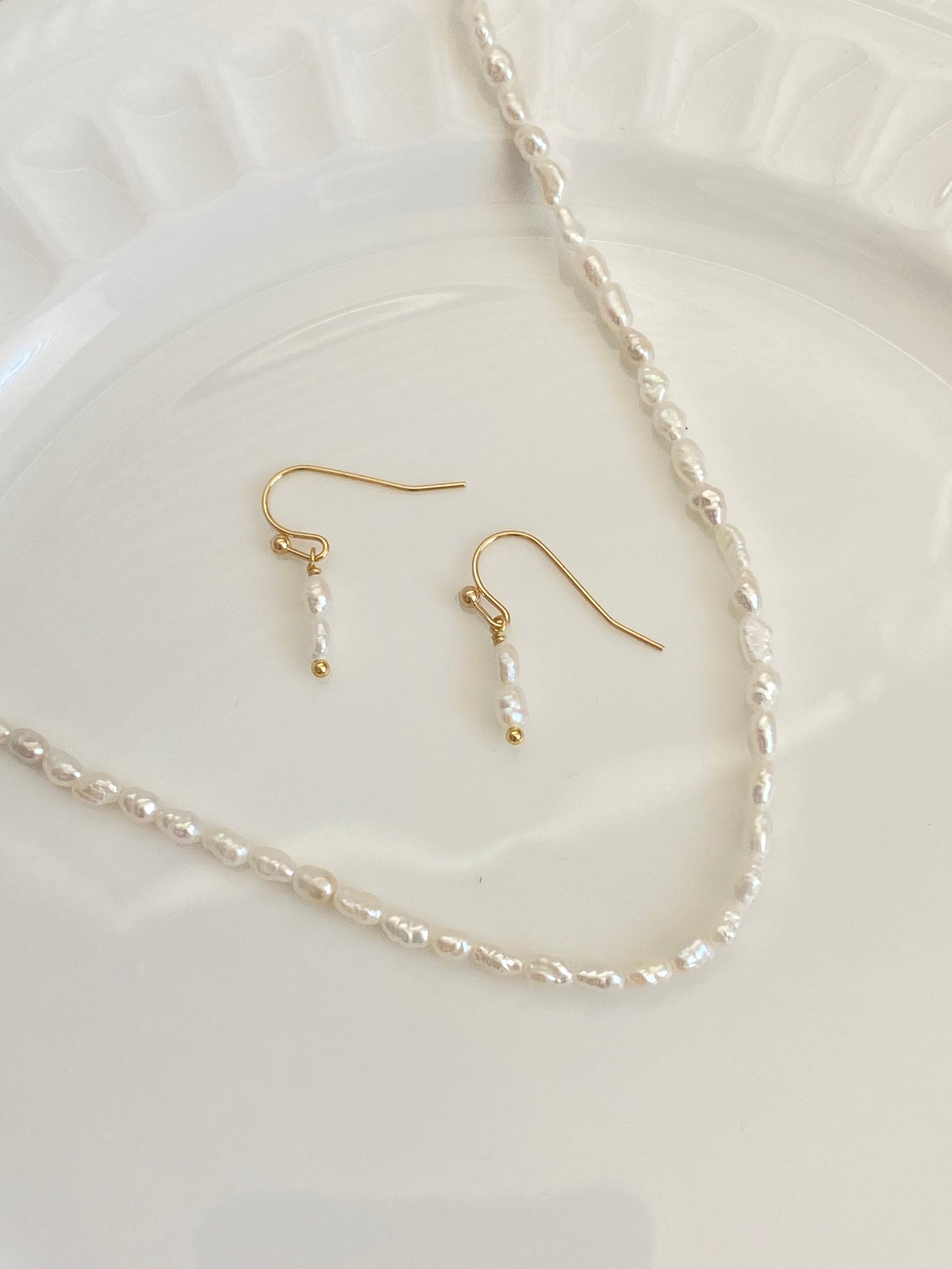 First Impression Minimalist Freshwater Pearl Dainty Necklace Baroque Pearl Layering Necklace Bridesmaid Gift Birthday Gift for Her