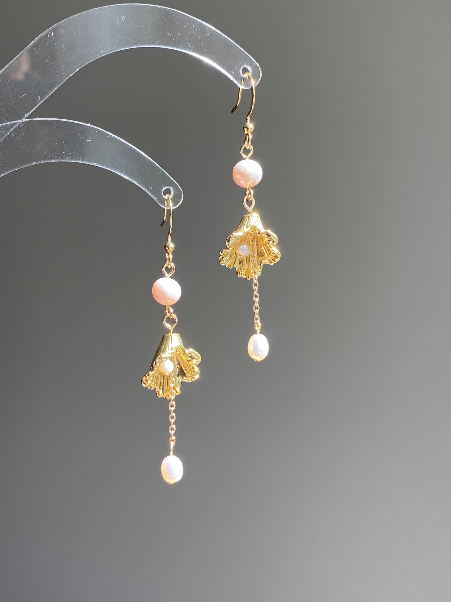 Floral Inspired Morning Glory Pearl Earrings – Freshwater Pearl Drop Earrings with Gold Floral Design Romance pearl jewelry