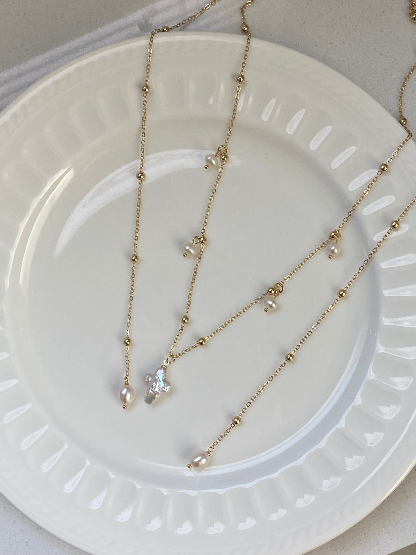 Best gift Minimalist Cross Pearl Pendant Necklace Versatile and Stylish Gift for her Christmas gift