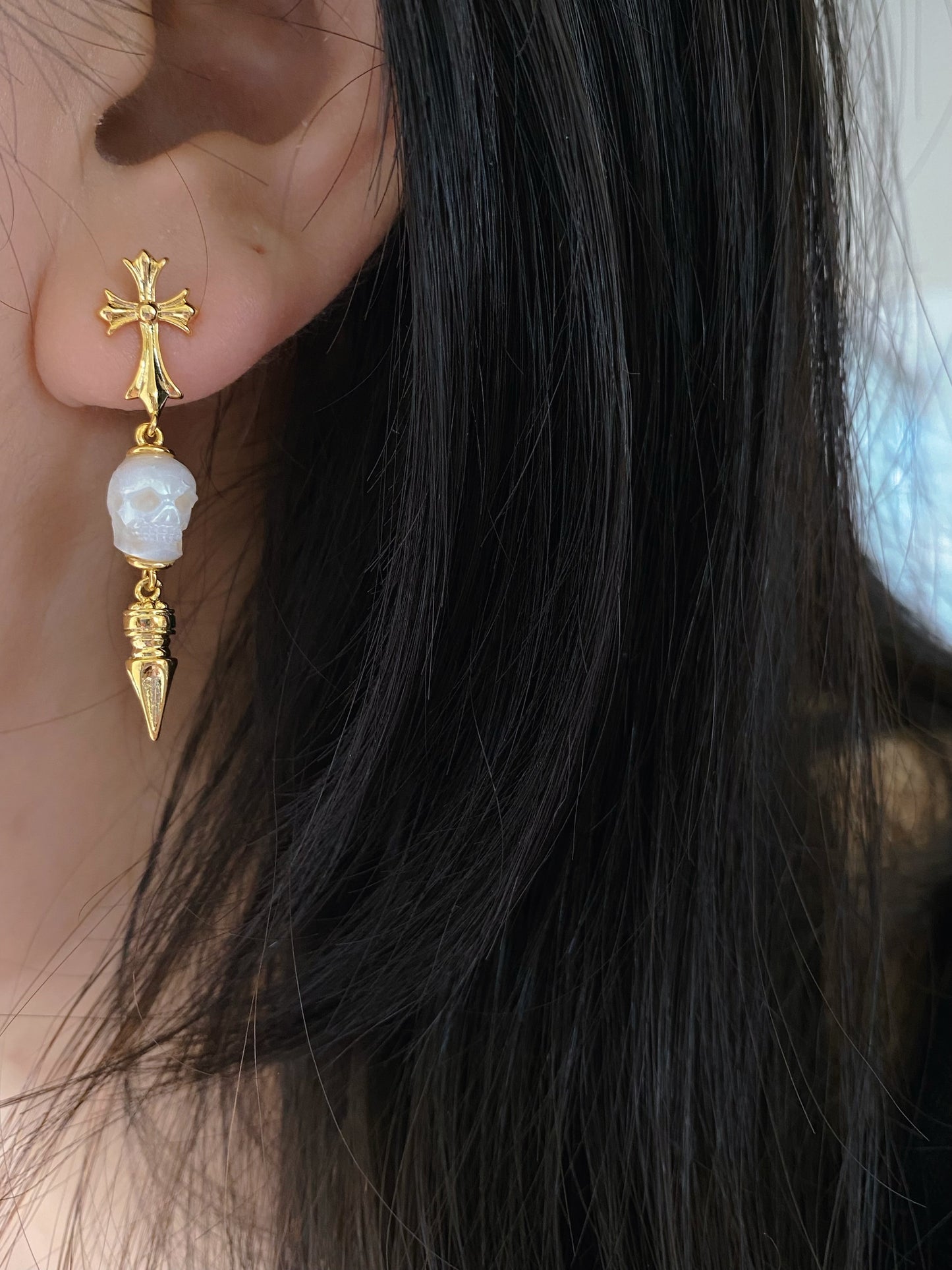 Hand-Carved Skull Pearl Cross Drop Earrings Gothic Pearl Spike Earrings Everyday Edge Halloween Bold Dard Limited edition gift for him