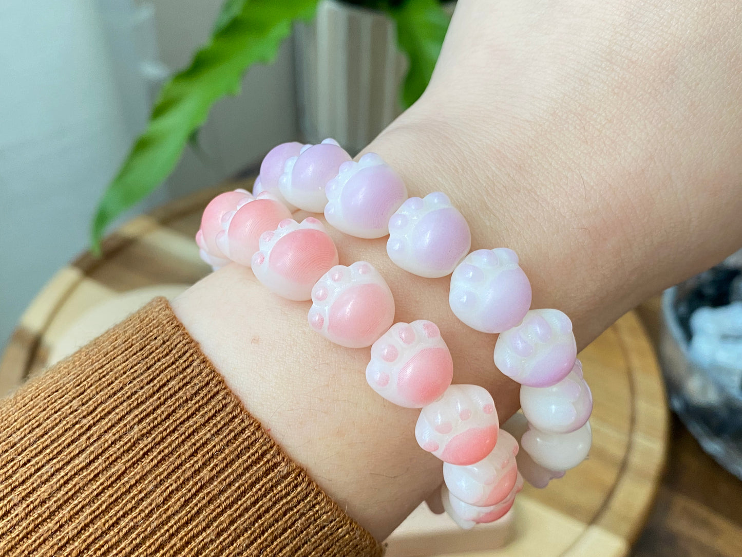 Hand Sculp Barbecue/BBQ pink purple Cat Paw Natural white Bodhi root polished Bead Bracelet 12mm+