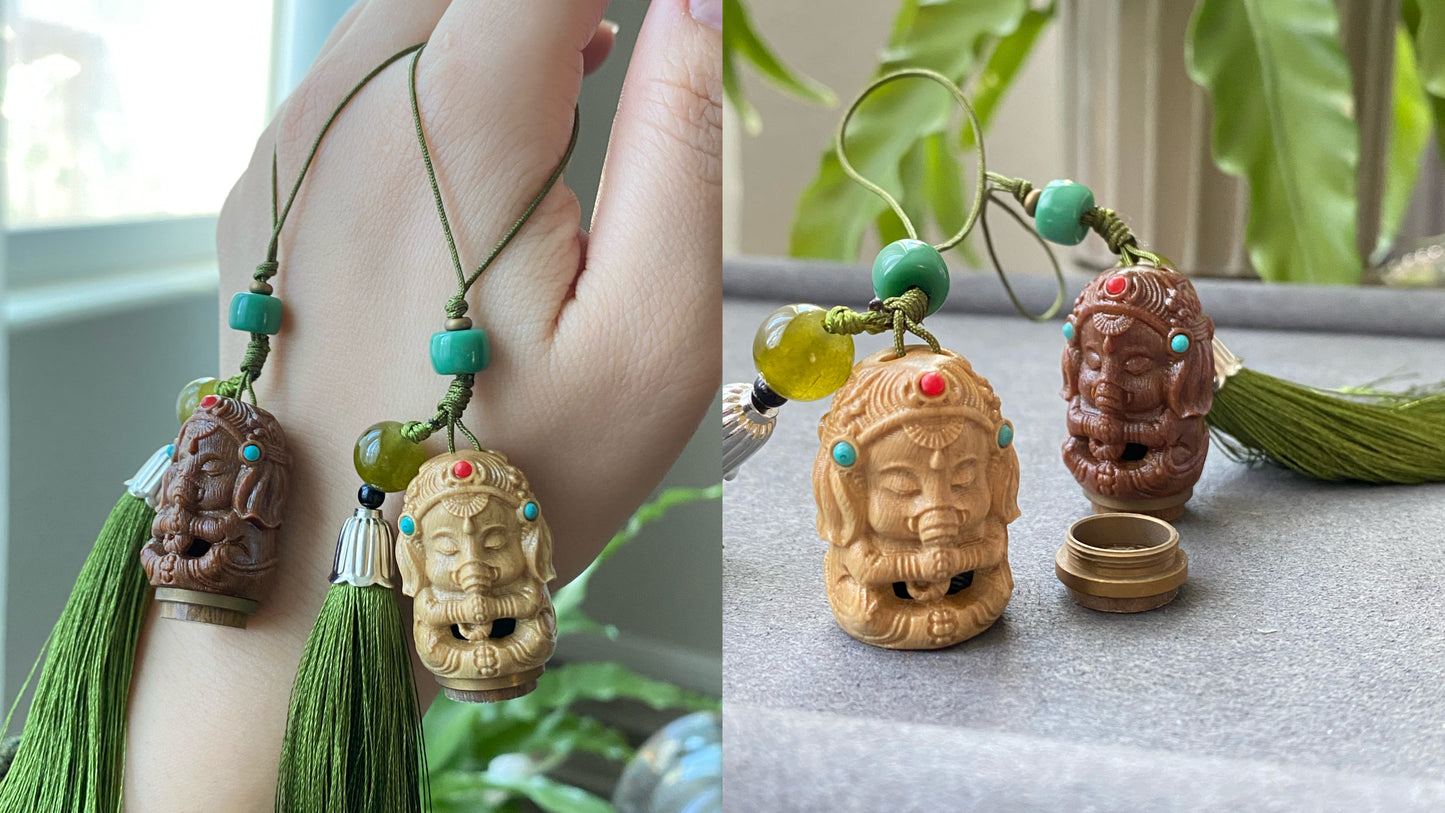 Hand Carving Natural wood Hollow see though Fragrance Balm Extensioner Hanger Diffuser