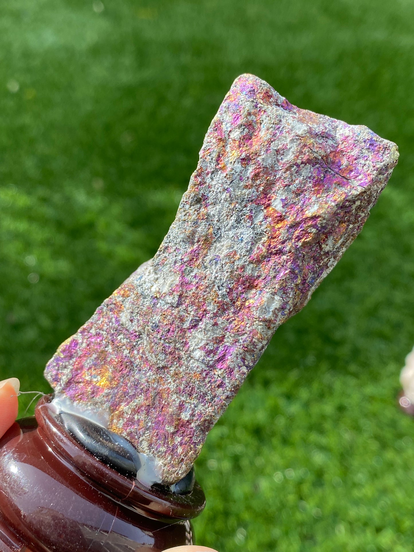 Electroplated Stone Rainbow Color Mermaid Rock Points