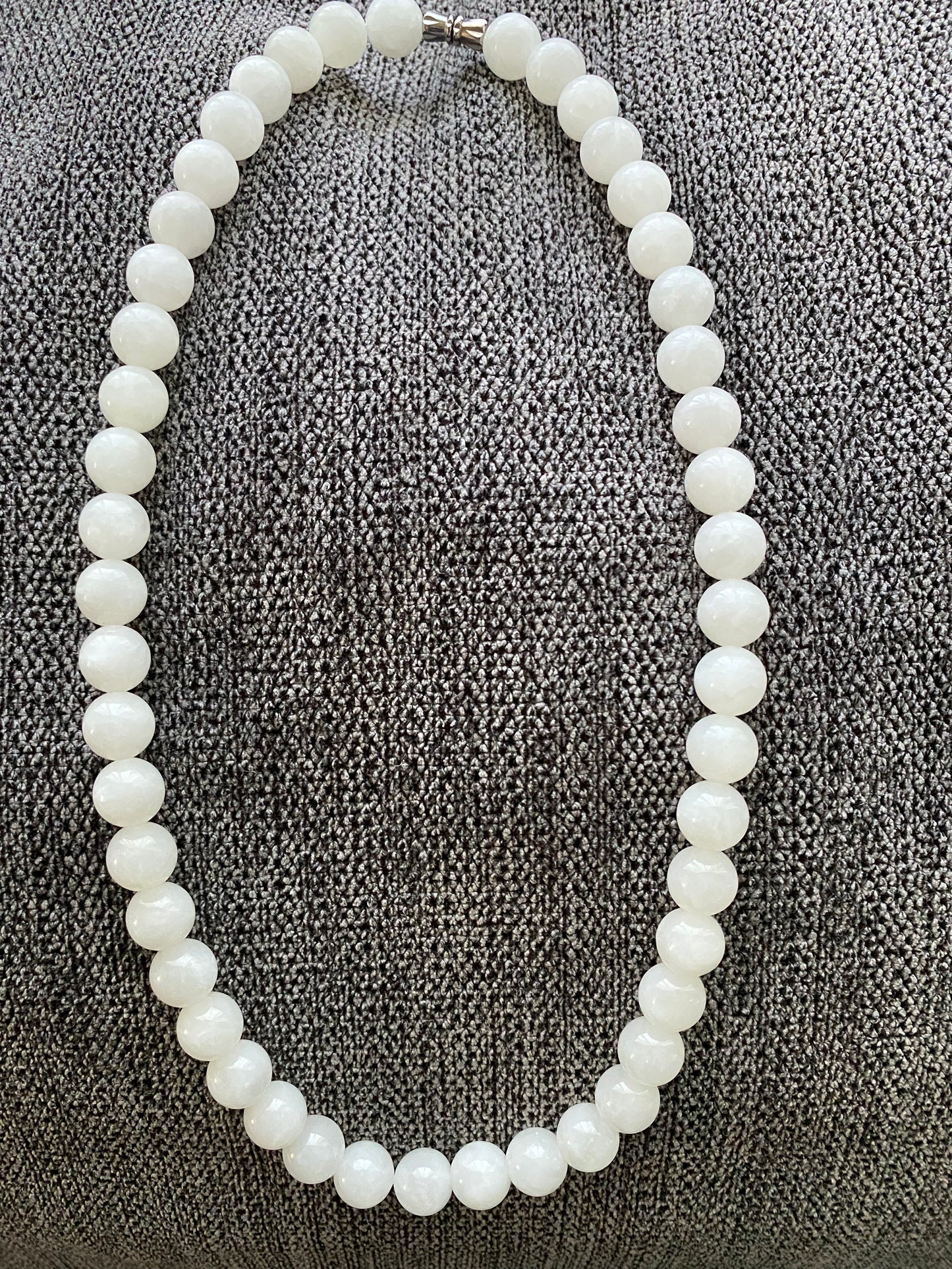Make Friend Price Authentic Natural Hetian White Jade Round bead White Nephrite Nacklace 10mm Best Gift for her,gift for Mom
