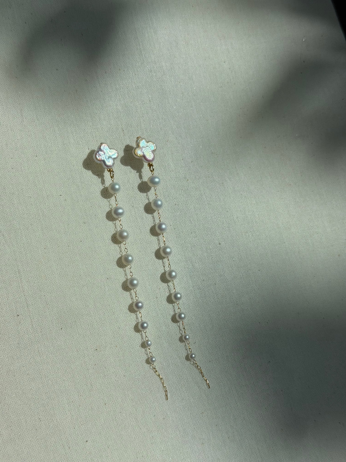 Cascading Luck - Gradient Pearl Drop Earrings | Lucky Clover Baroque Earrings