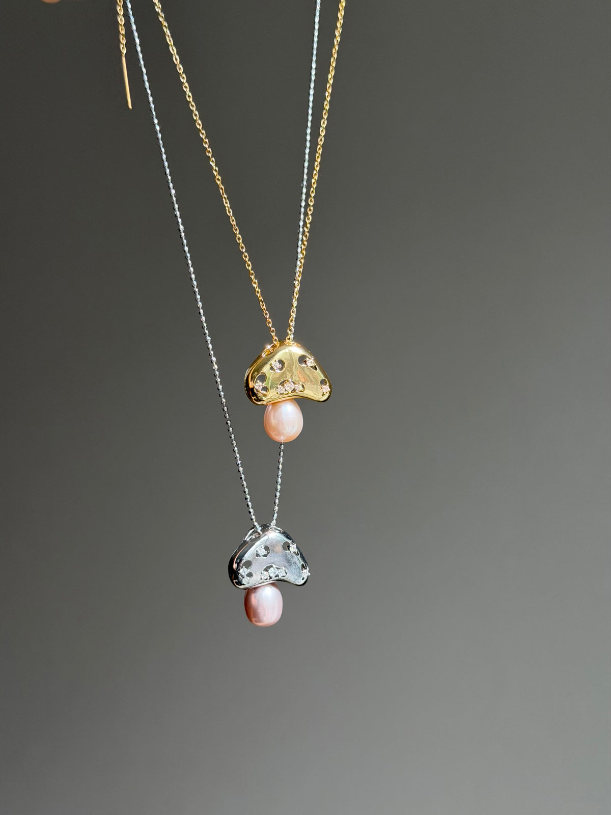 FORÊT HALLUCINÉE Mushroom Pearl Necklace