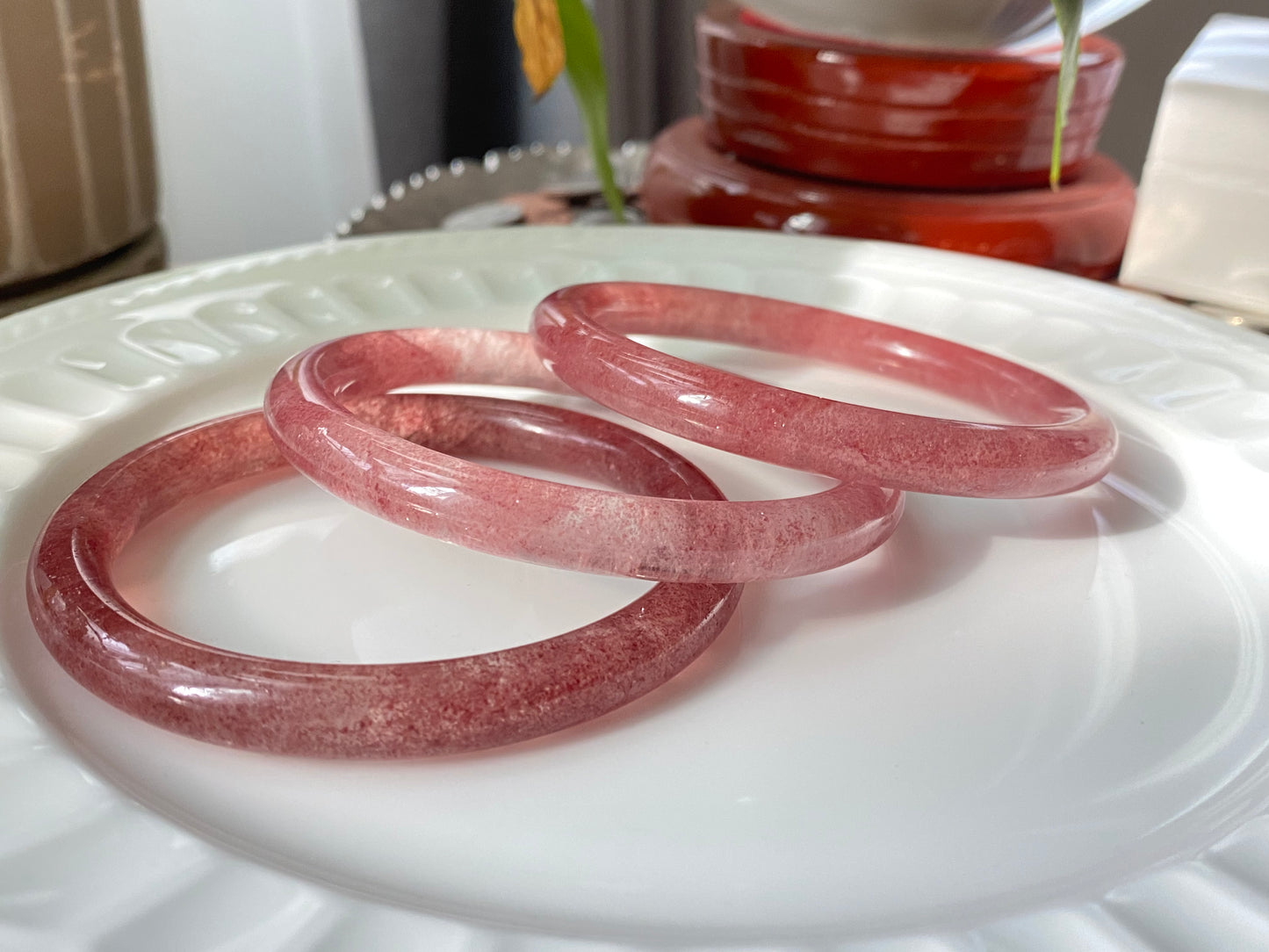 Strawberry Quartz Bangle Bracelet - Natural Healing Energy & Unique Fashion Accessory | Enhance Love and Emotional Connection
