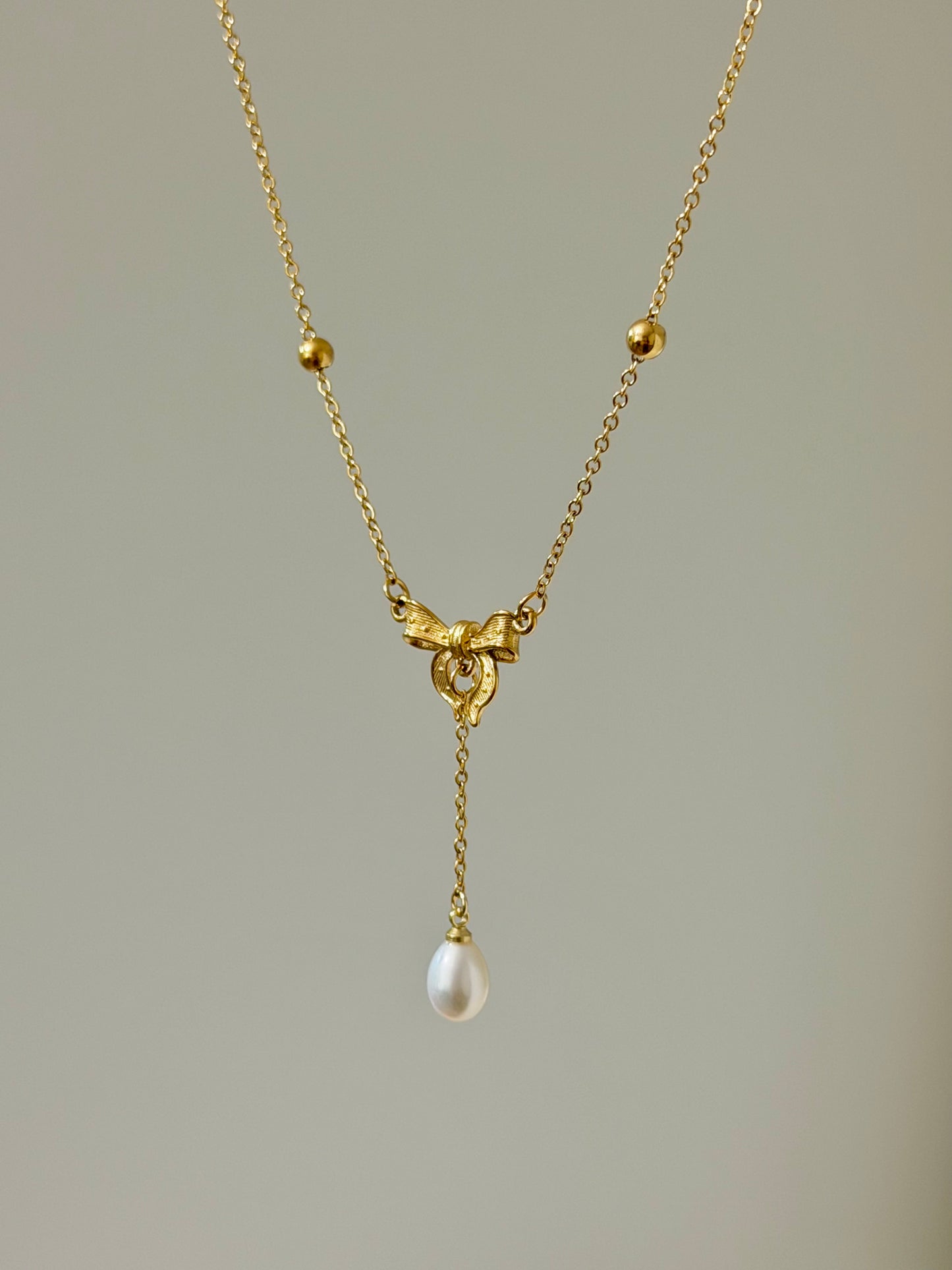 Gold Bow Tie Pearl Drop Y Necklace Vintage Romantic Jewelry