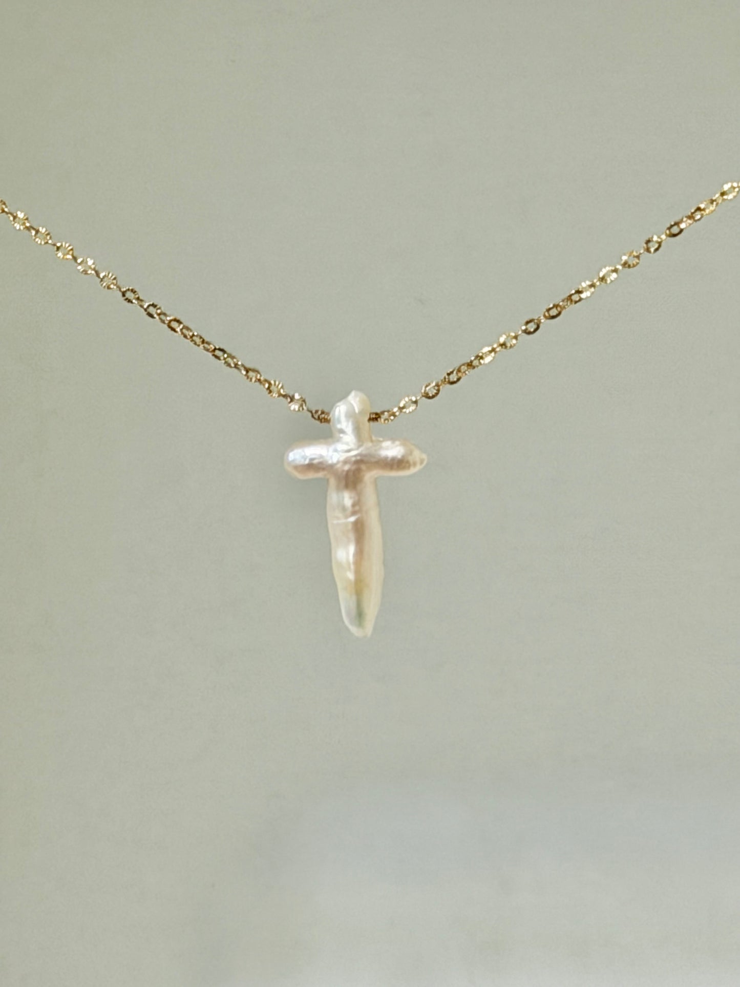 Natural Baroque Cross Pearl Pendant Necklace Elegant Gold Jewelry
