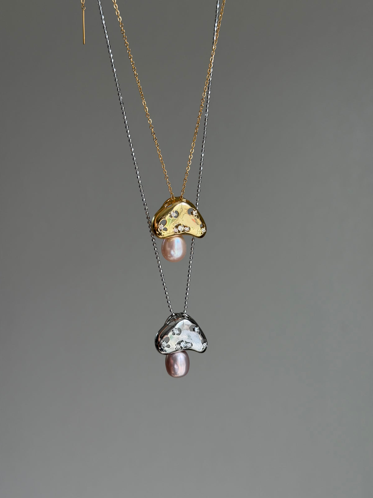 FORÊT HALLUCINÉE Mushroom Pearl Necklace