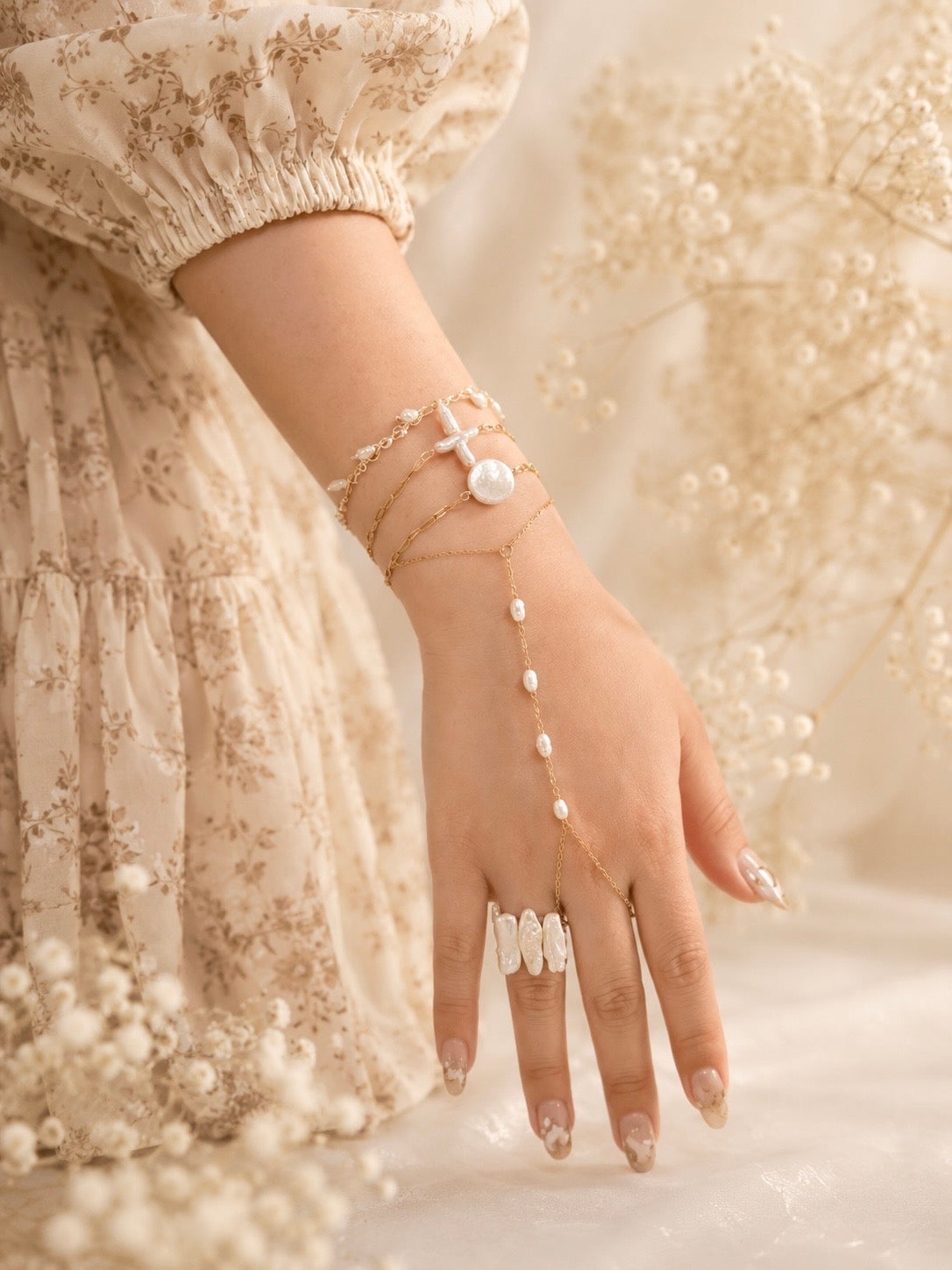 Dainty Keshi Pearl Charm Bracelet | 14K Gold Filled Lace Chain