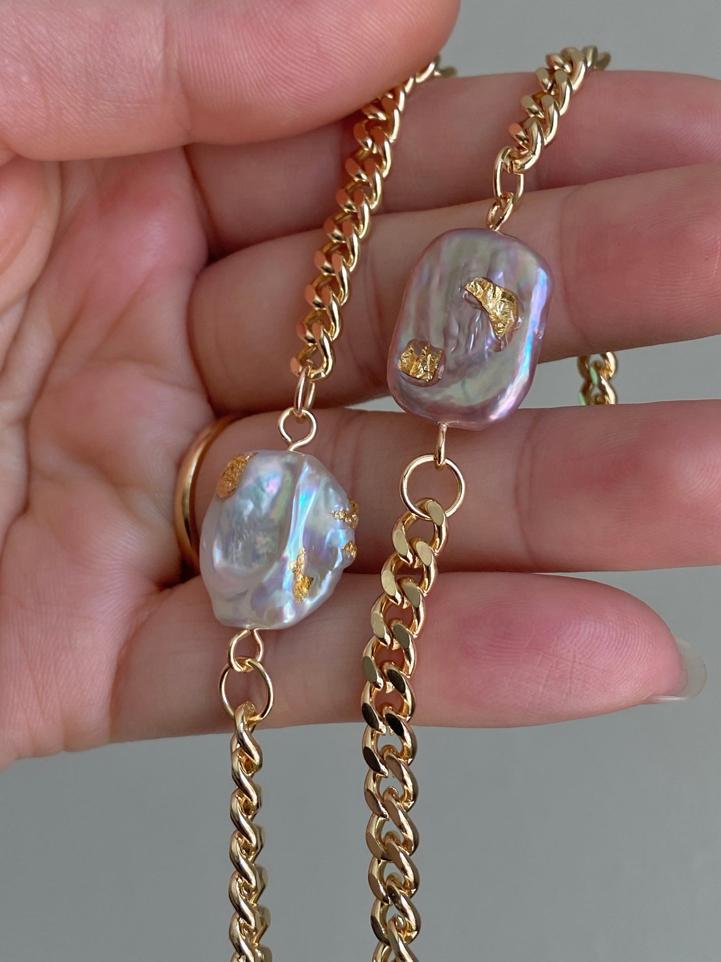 Baroque Pearl Bracelet | Chunky Gold Chain
