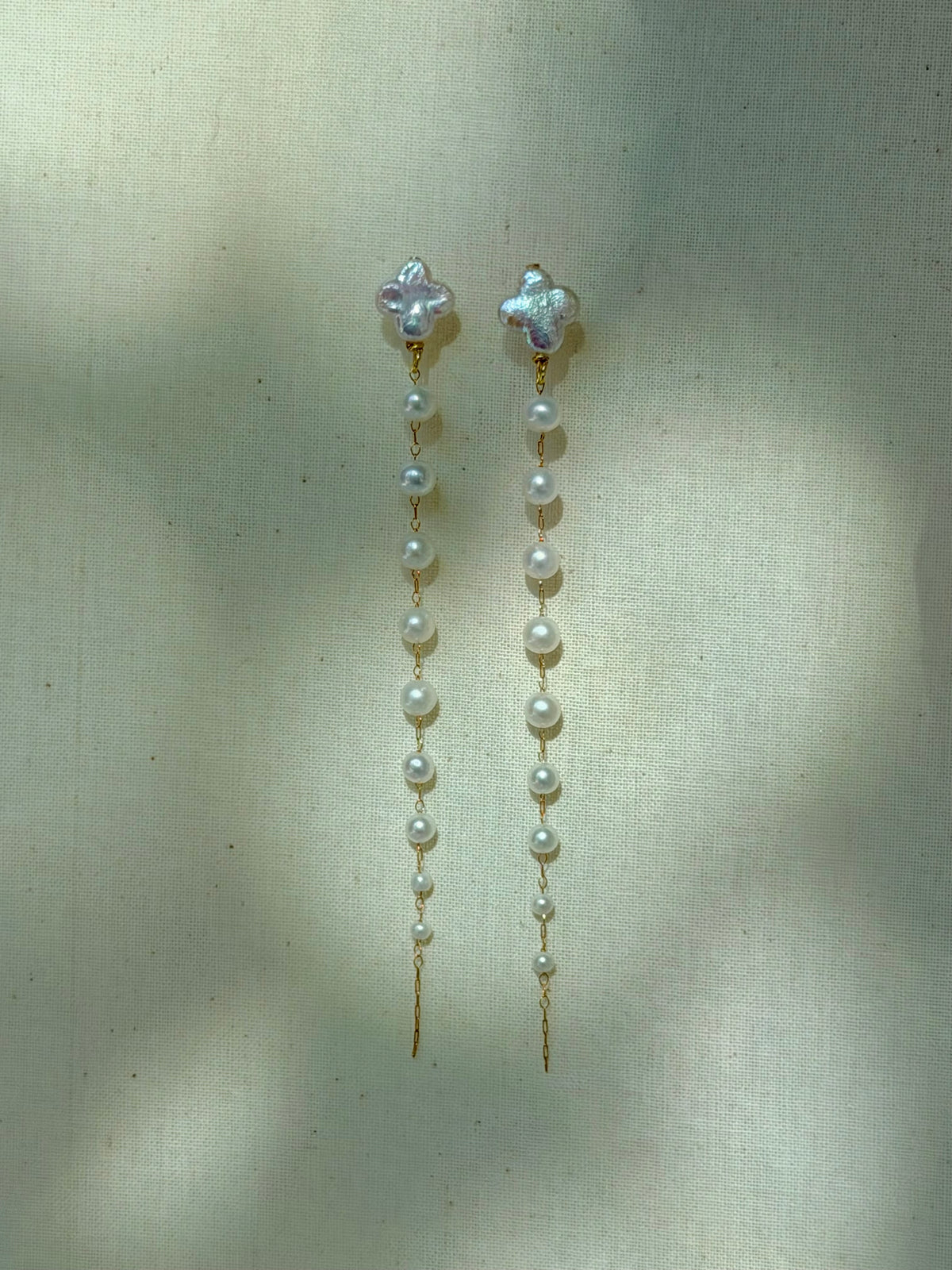 Cascading Luck - Gradient Pearl Drop Earrings | Lucky Clover Baroque Earrings