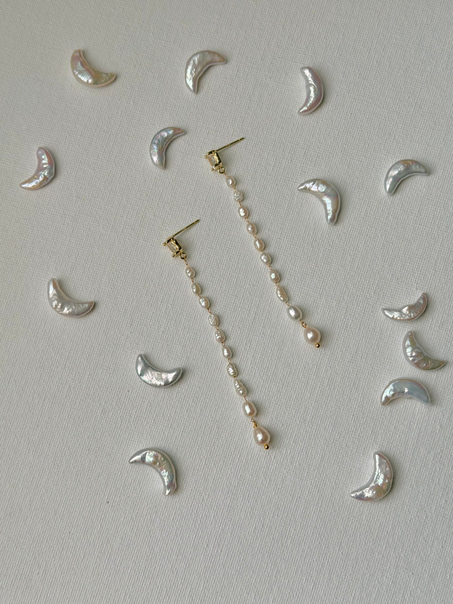 Baroque Pearl Long Drop Earrings, Graduated Freshwater Pearl Tassel Earrings, Bridal Wedding Jewelry, Dainty Gold Pearl Dangle, Gift for Hercs