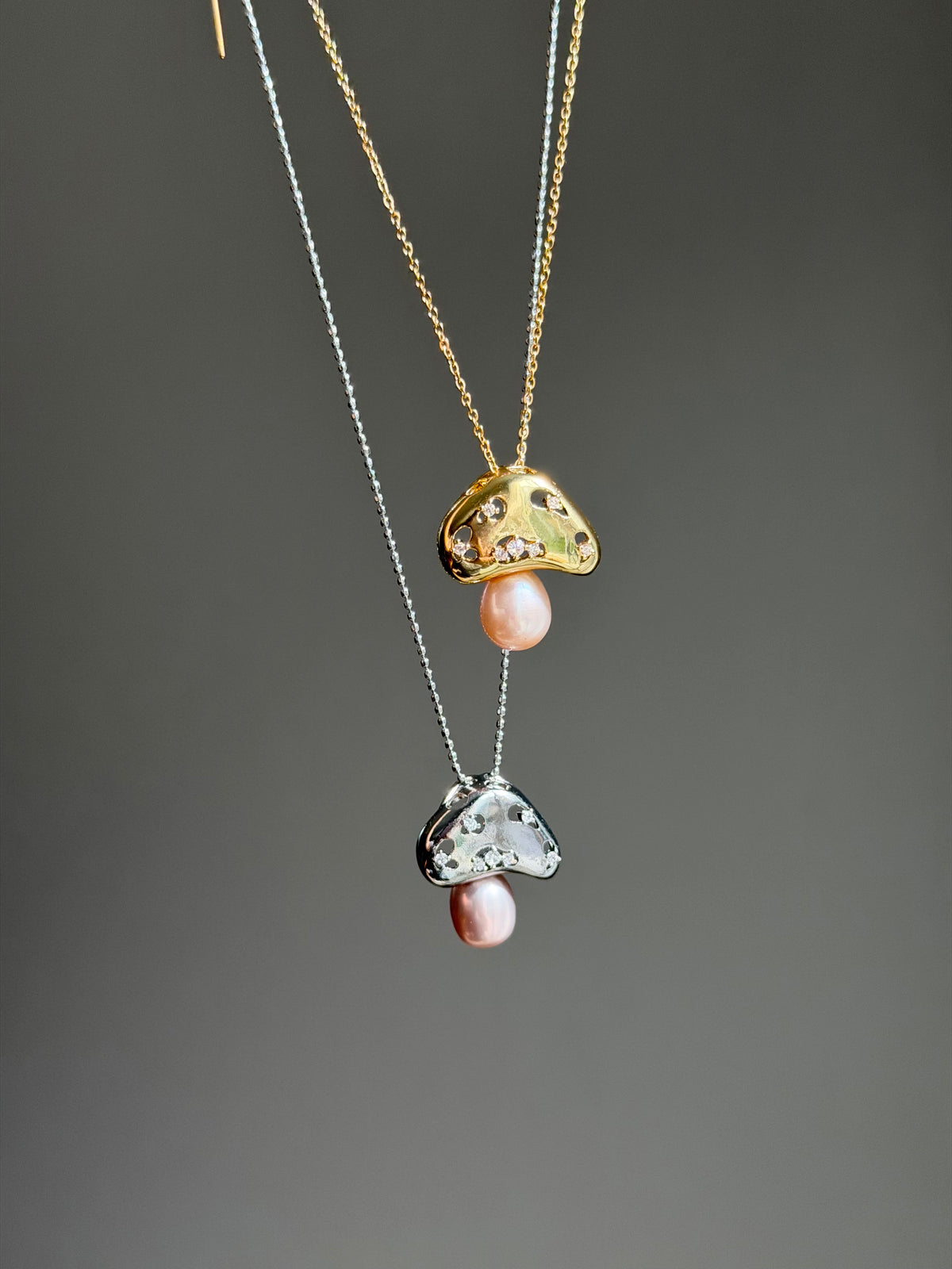 FORÊT HALLUCINÉE Mushroom Pearl Necklace