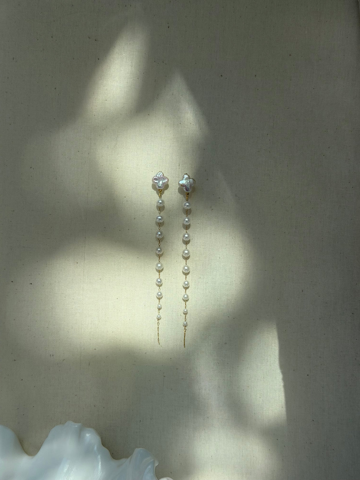 Cascading Luck - Gradient Pearl Drop Earrings | Lucky Clover Baroque Earrings