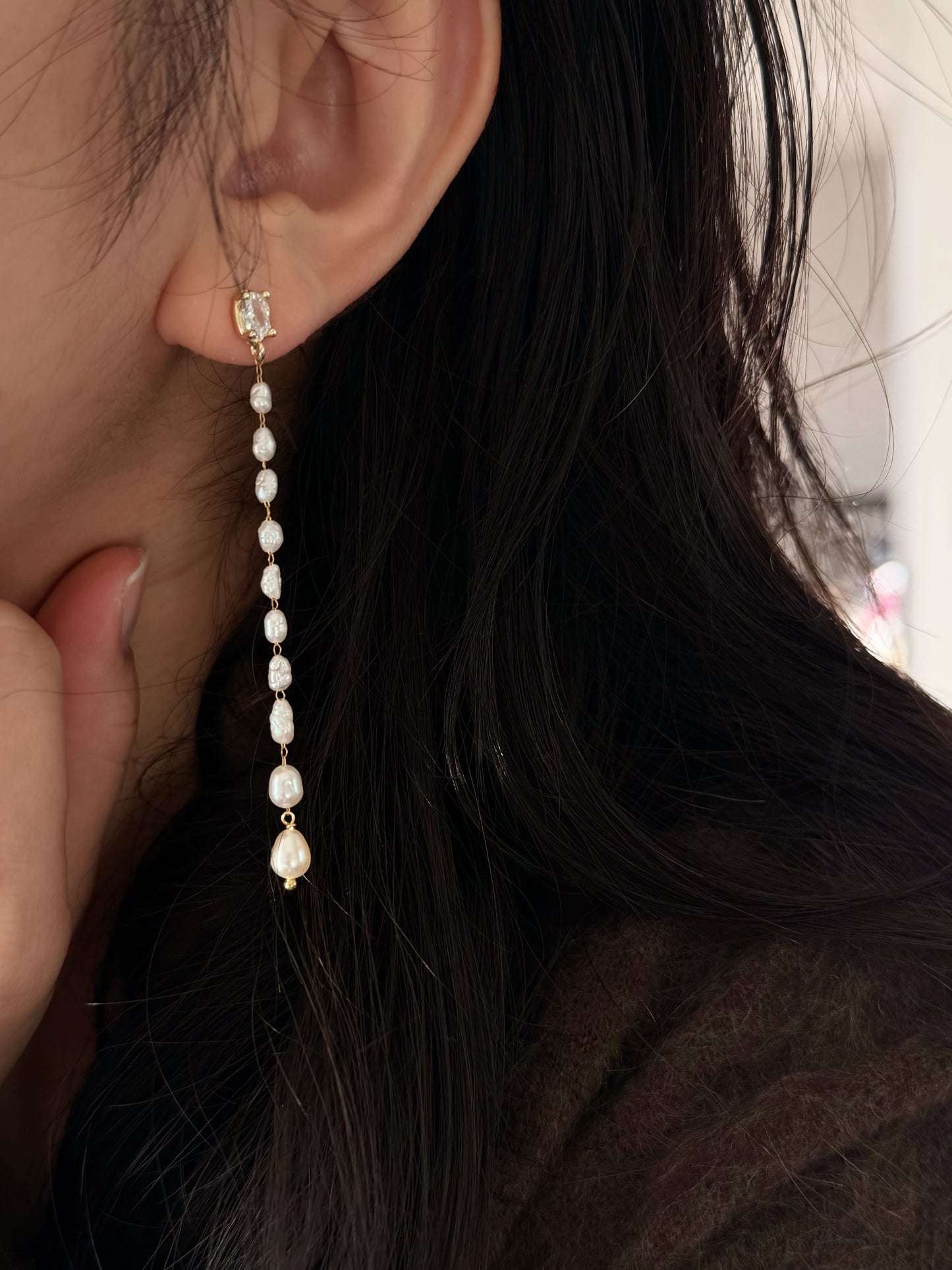 Baroque Pearl Long Drop Earrings, Graduated Freshwater Pearl Tassel Earrings, Bridal Wedding Jewelry, Dainty Gold Pearl Dangle, Gift for Hercs