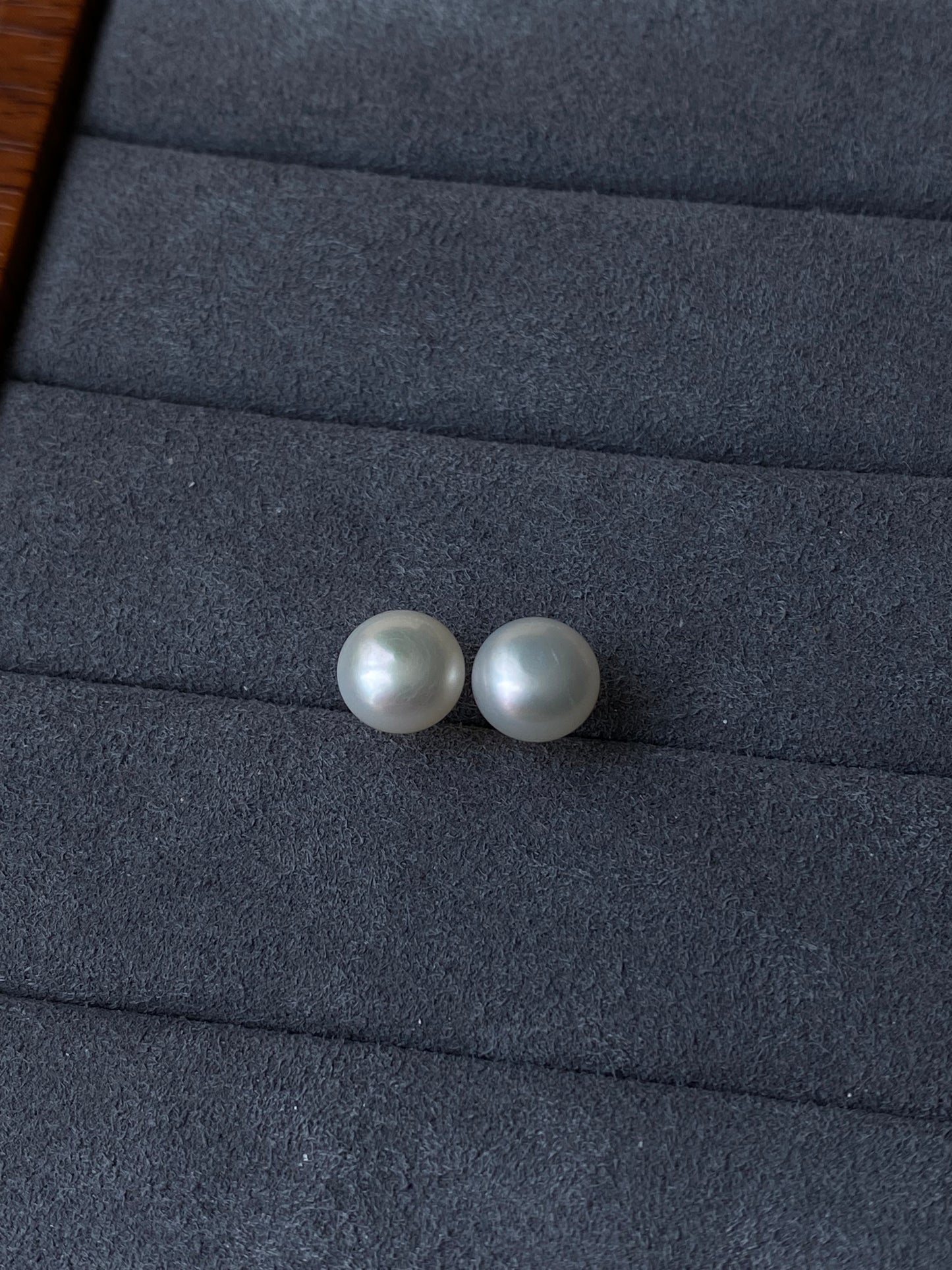 Classic Freshwater Pearl Stud Earrings – Minimalist Everyday Jewelry