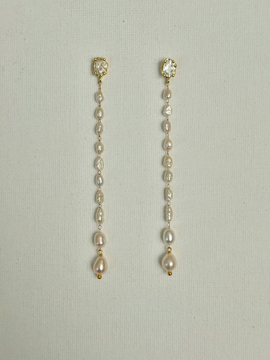 Baroque Pearl Long Drop Earrings, Graduated Freshwater Pearl Tassel Earrings, Bridal Wedding Jewelry, Dainty Gold Pearl Dangle, Gift for Hercs