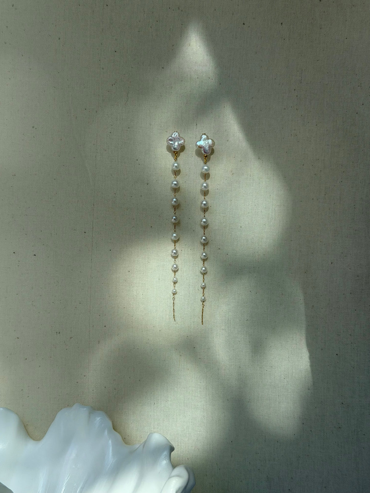 Cascading Luck - Gradient Pearl Drop Earrings | Lucky Clover Baroque Earrings