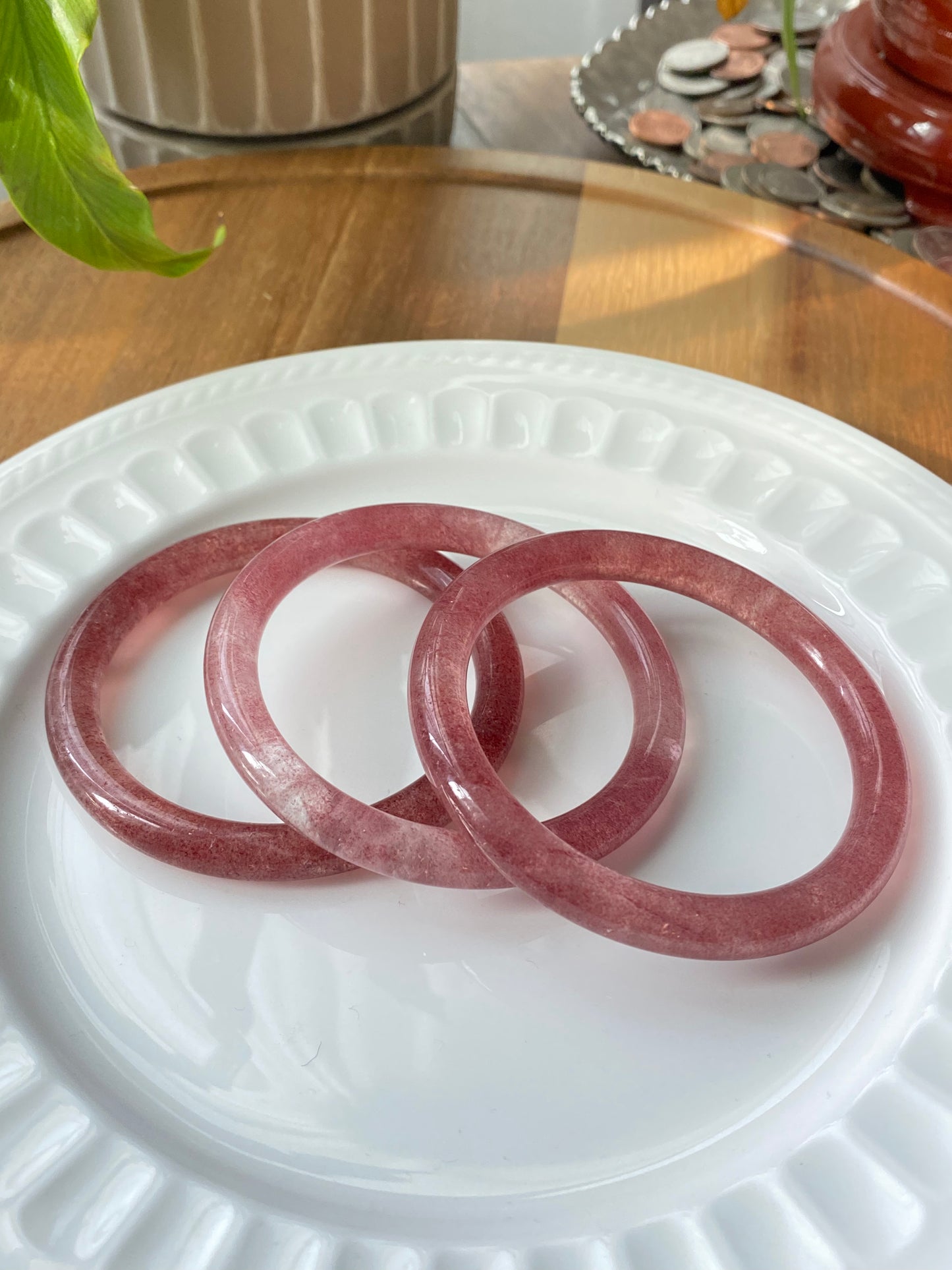 Strawberry Quartz Bangle Bracelet - Natural Healing Energy & Unique Fashion Accessory | Enhance Love and Emotional Connection