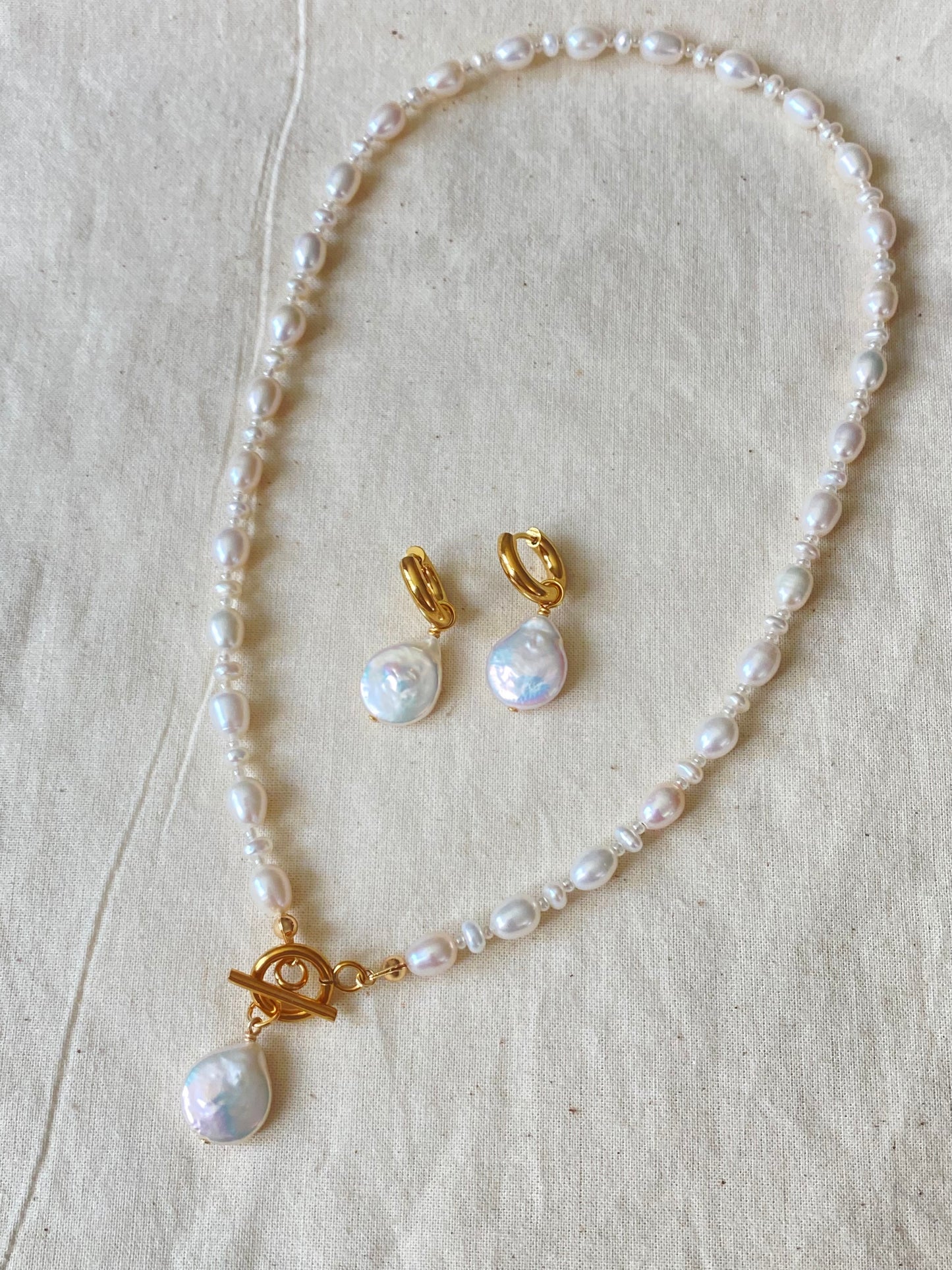 Handmade Baroque Pearl Pendant Necklace with Toggle Clasp for Women
