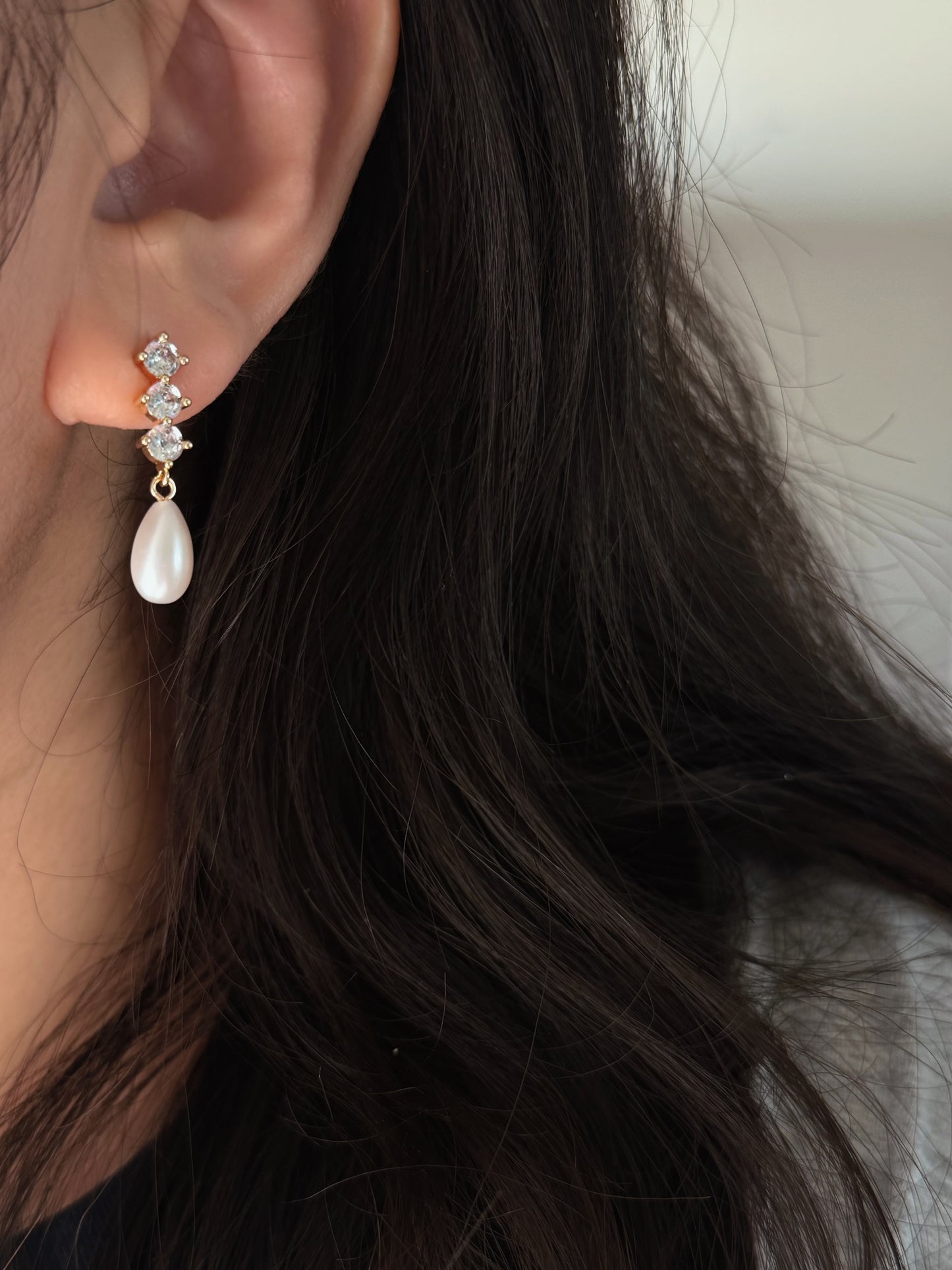 SERAPHINE Dainty Pearl Drop Earrings