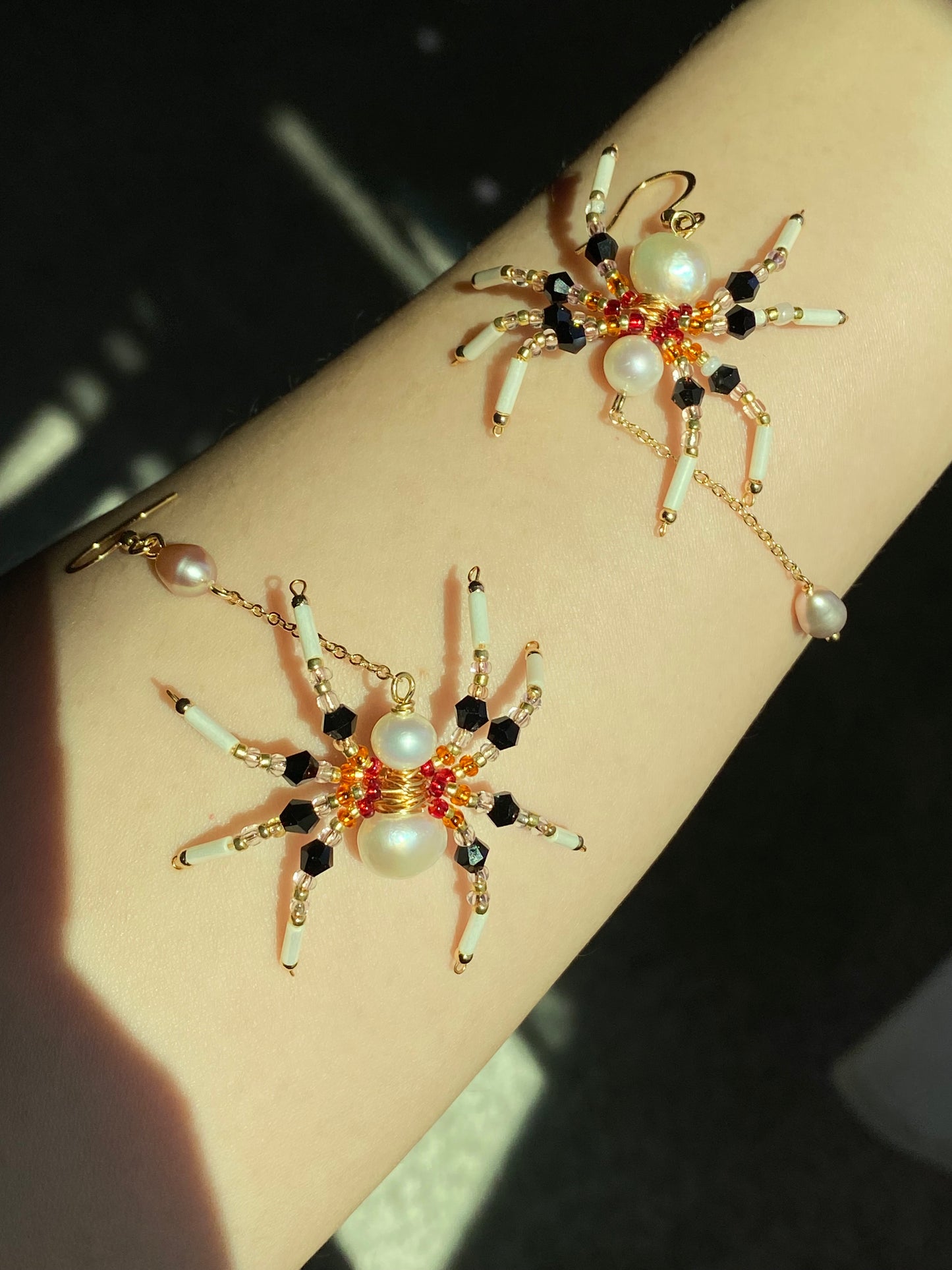 Limited edition Halloween Statement  Freshwater Pearl Spider Earrings Handmade Baroque Pearl Spider Dangle Gothic Asymmetrical Earrings