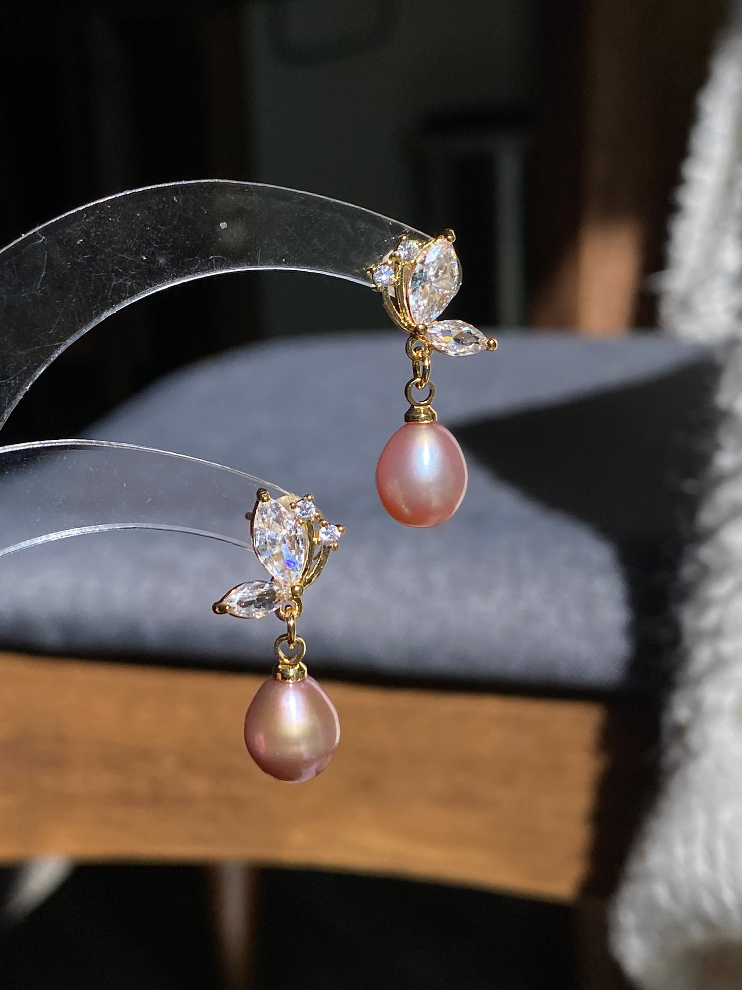 Handmade Dainty Pearl Gold Butterfly Freshwater Pearl Drop Stud Earrings, Bridal Jewelry, Elegant Pearl Earring Gift, Zircon Pearl Earrings