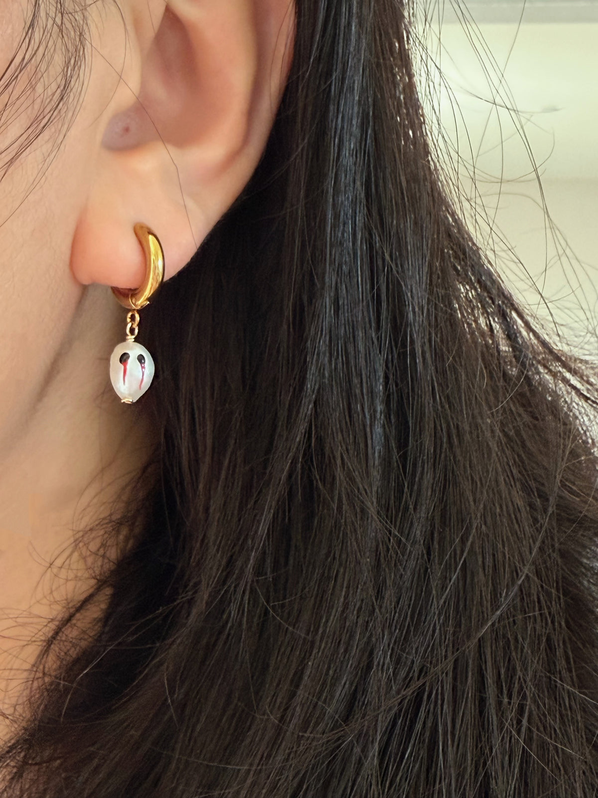 TEAR OF GHOST Bloody Eye Baroque Pearl Hoop Earrings