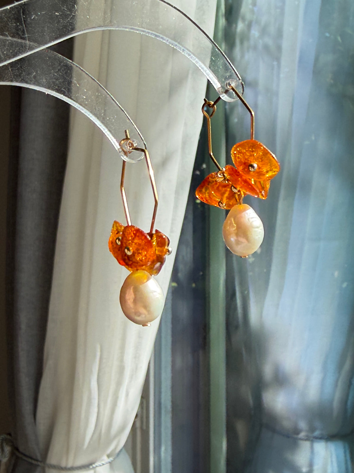 Baltic Amber & Large Baroque Pearl Wreath Hoop Earrings | Autumn Caramel Collection