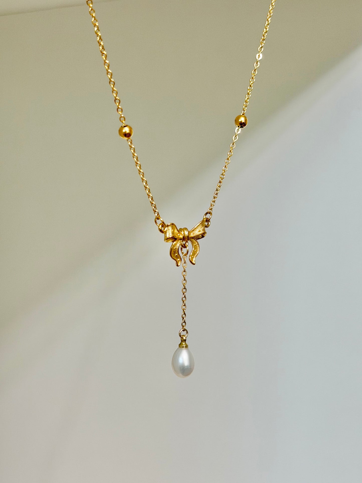 Gold Bow Tie Pearl Drop Y Necklace Vintage Romantic Jewelry
