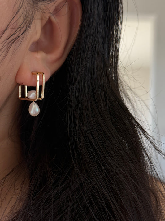 ORBITA Moving Freshwater Pearl Earrings in 14K Gold Filled