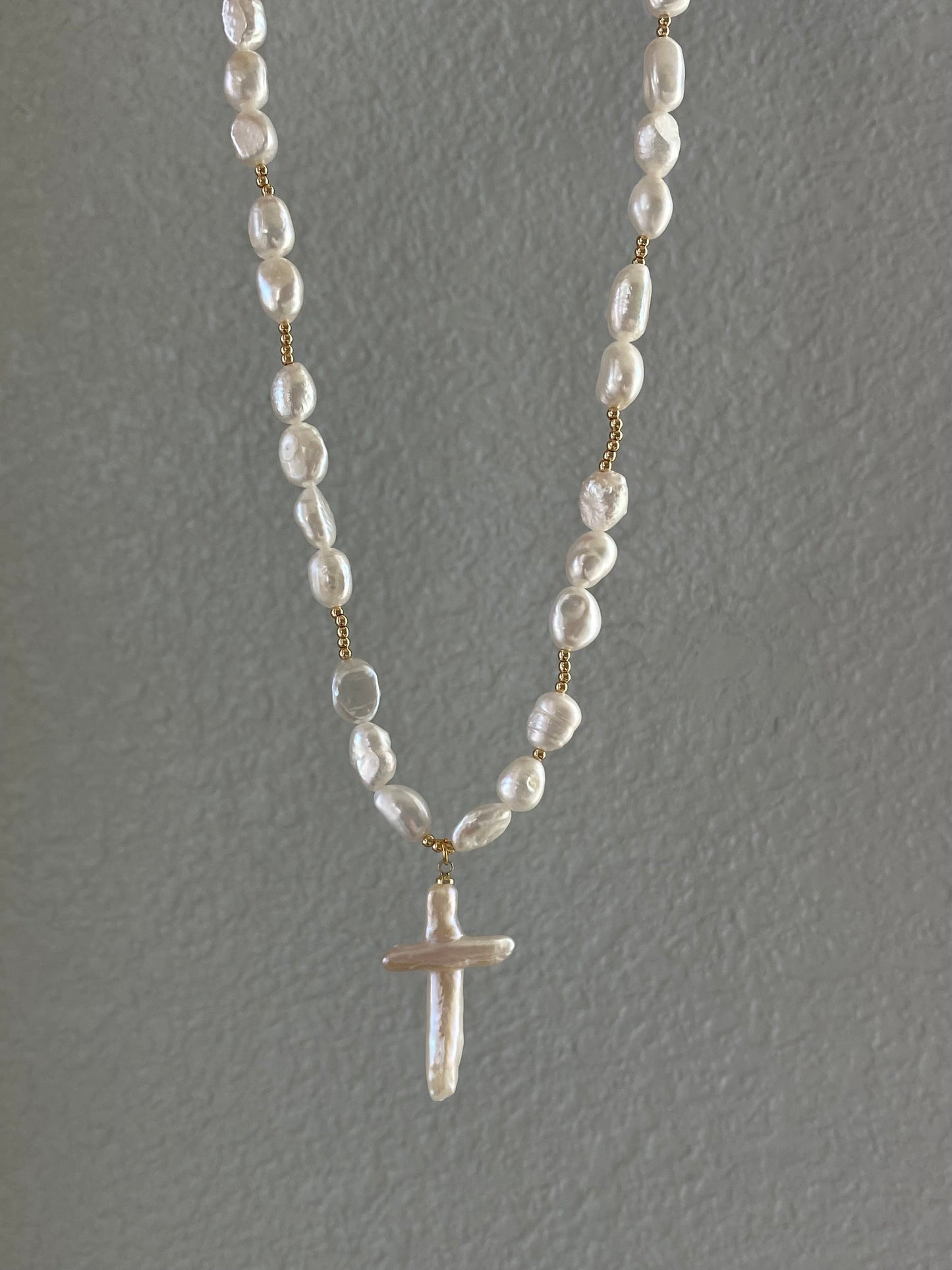 Freshwater Baroque Peearl Choker Necklace Cross Pearl necklace Layering necklace for Her Unique Necklace for Bridal Dainty Wedding Jewelry