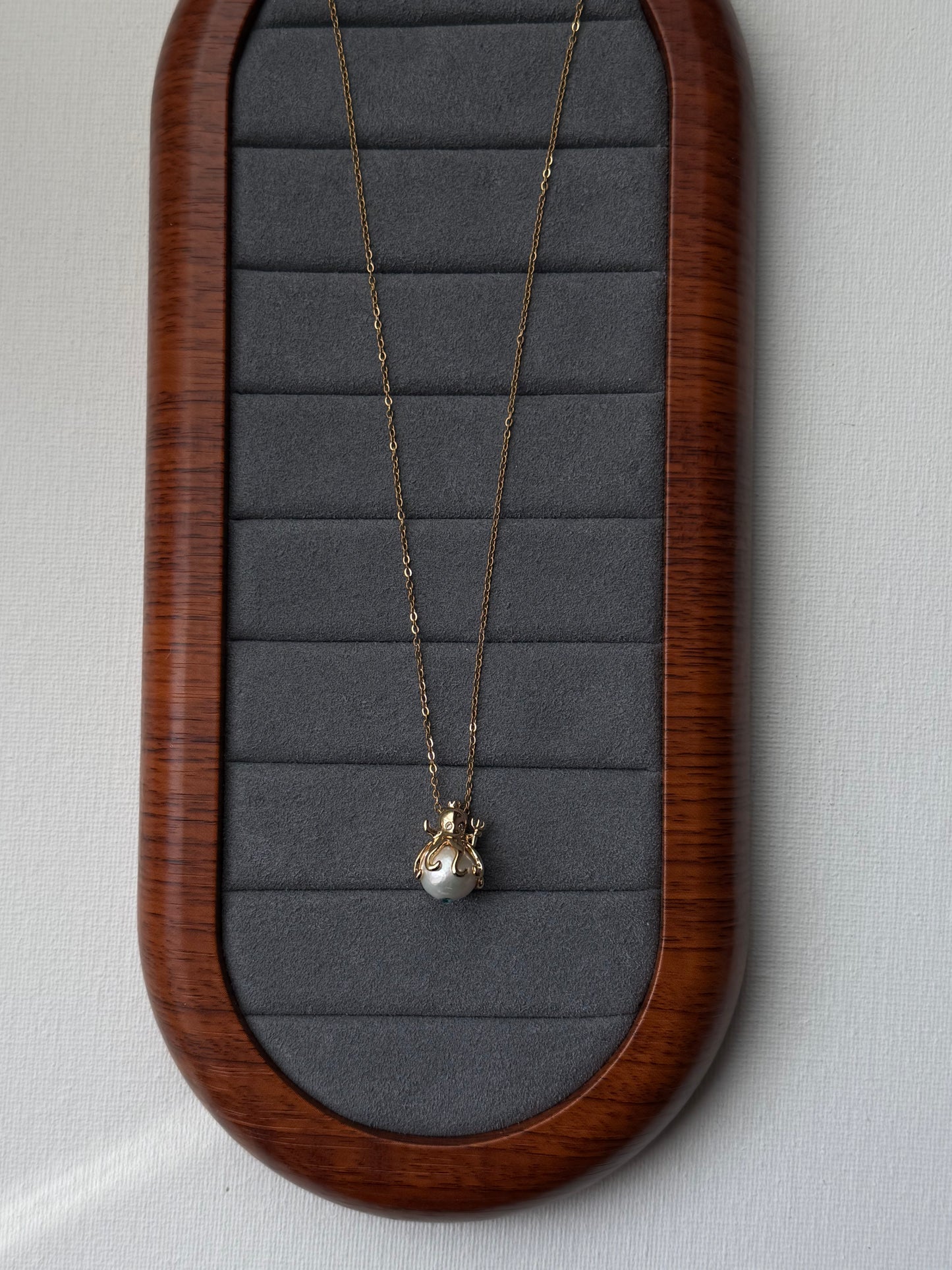 Paul the Octopus Pearl Necklace, Platina Blue Crystal Sea Life Pendant, Shimmering Nautical Jewelry, Mythical Ocean Charm, Gift forHer