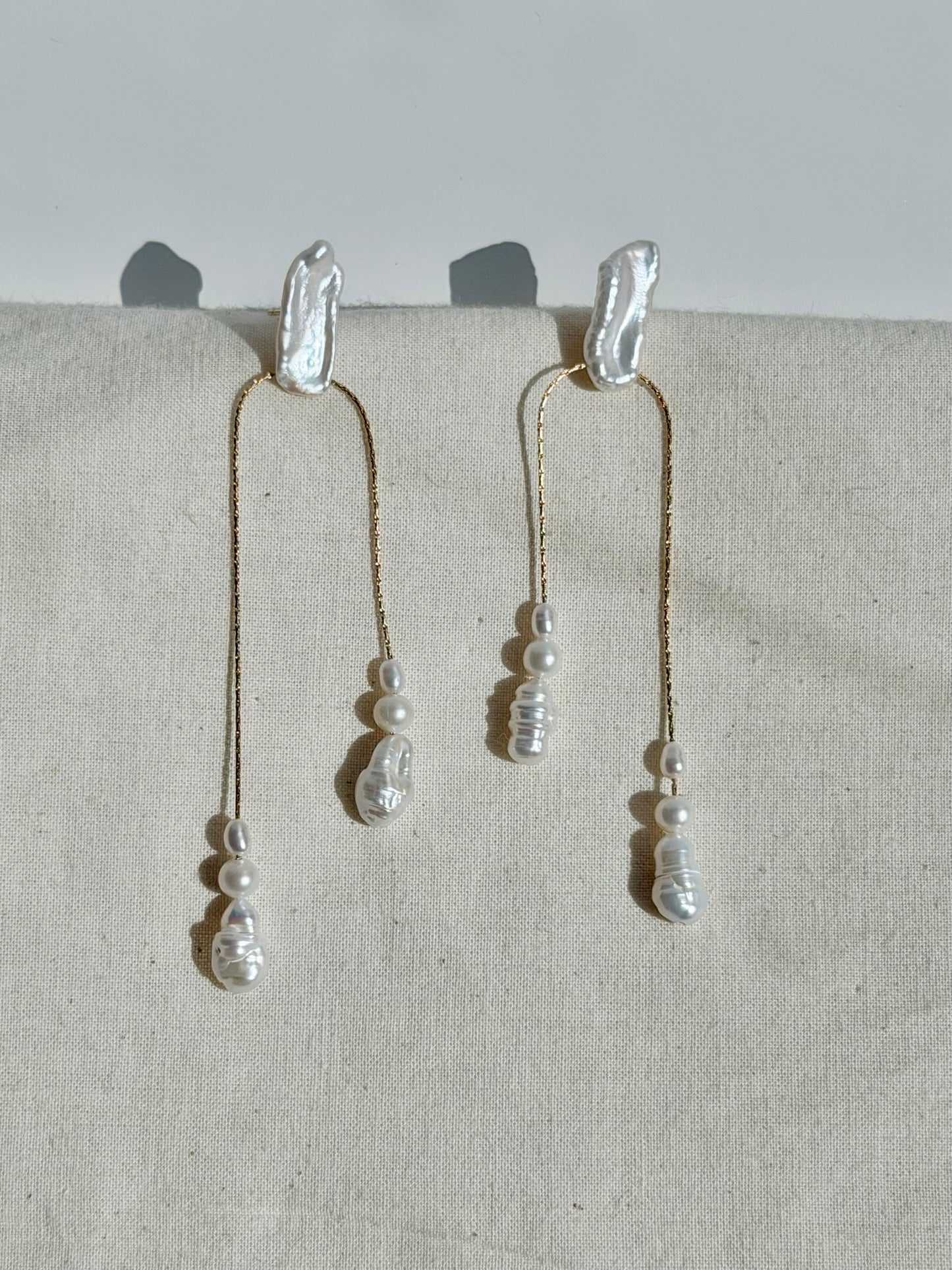 ÉTHERA Adjustable Baroque Pearl Earrings