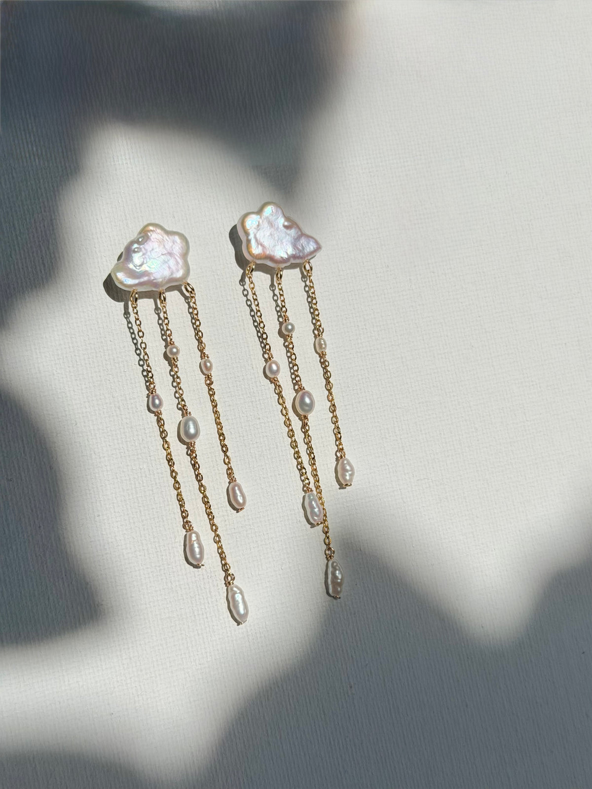 Lola Cloud & Raindrop baroque pearl dangle earring