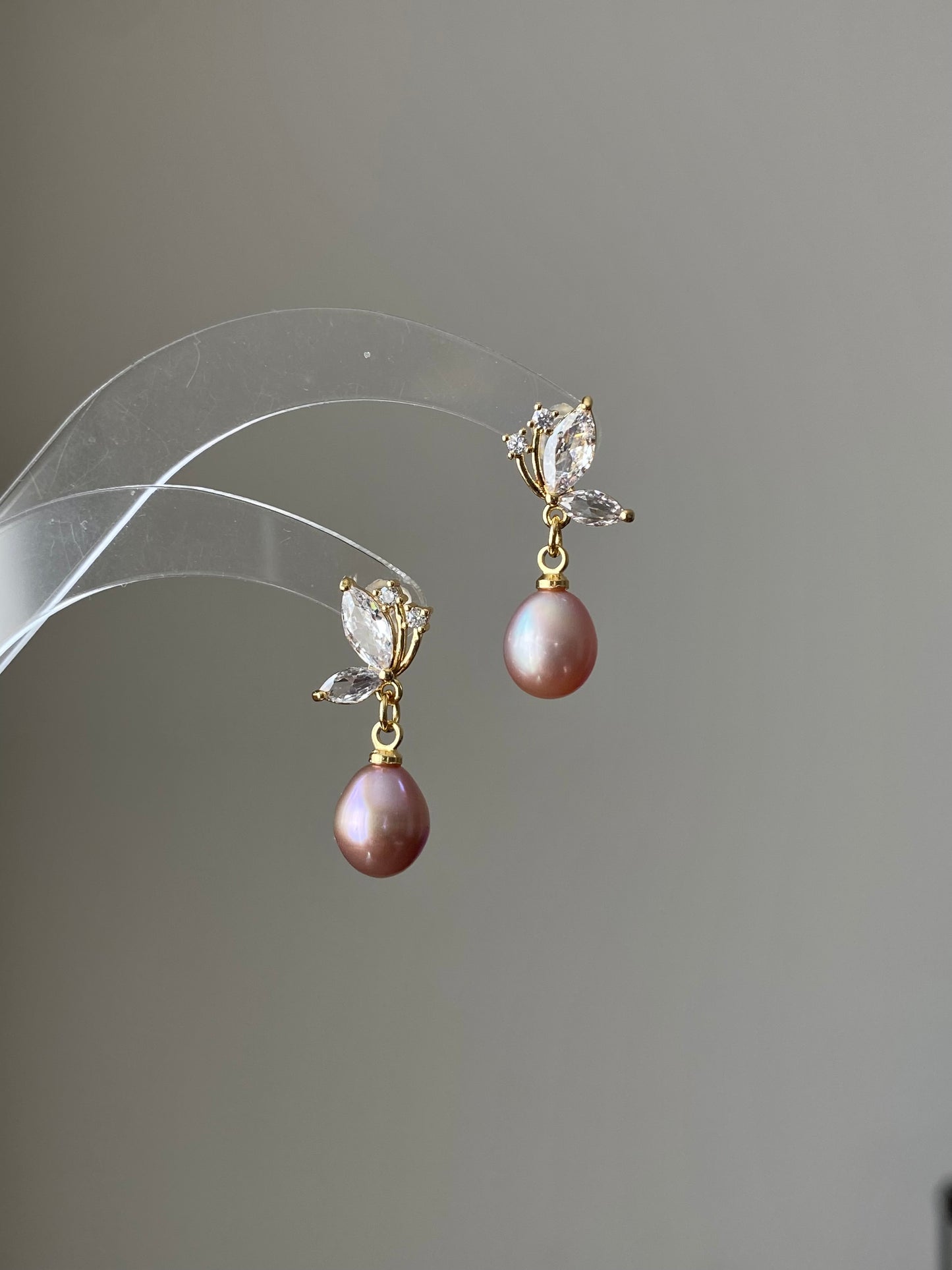 Handmade Dainty Pearl Gold Butterfly Freshwater Pearl Drop Stud Earrings, Bridal Jewelry, Elegant Pearl Earring Gift, Zircon Pearl Earrings