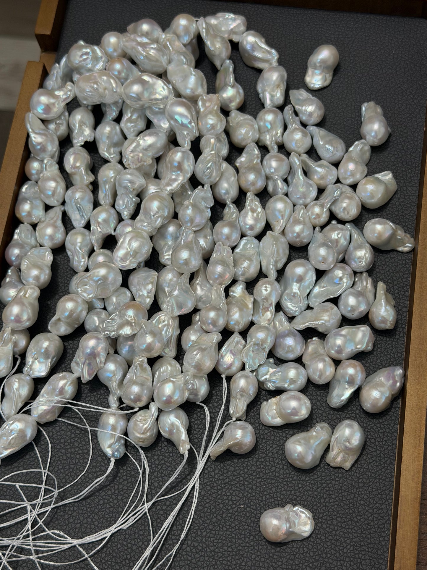 Graduated Baroque Pearl Cascade Earrings – AZALEA