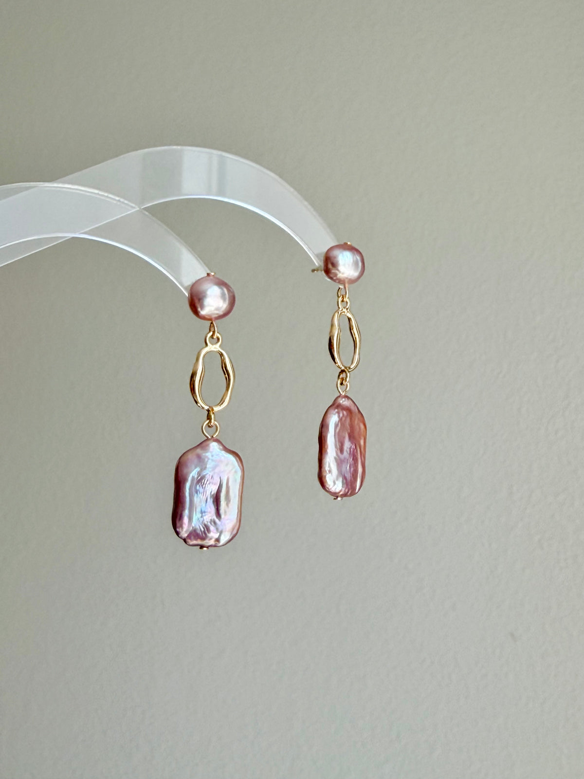 Lavender Baroque Pearl Drop Earrings – VIOLETTE