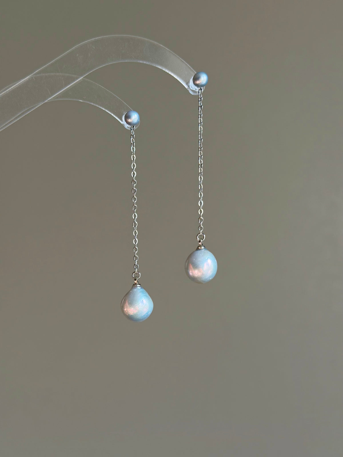 Gravity Drop Convertible Baroque Pearl Earrings