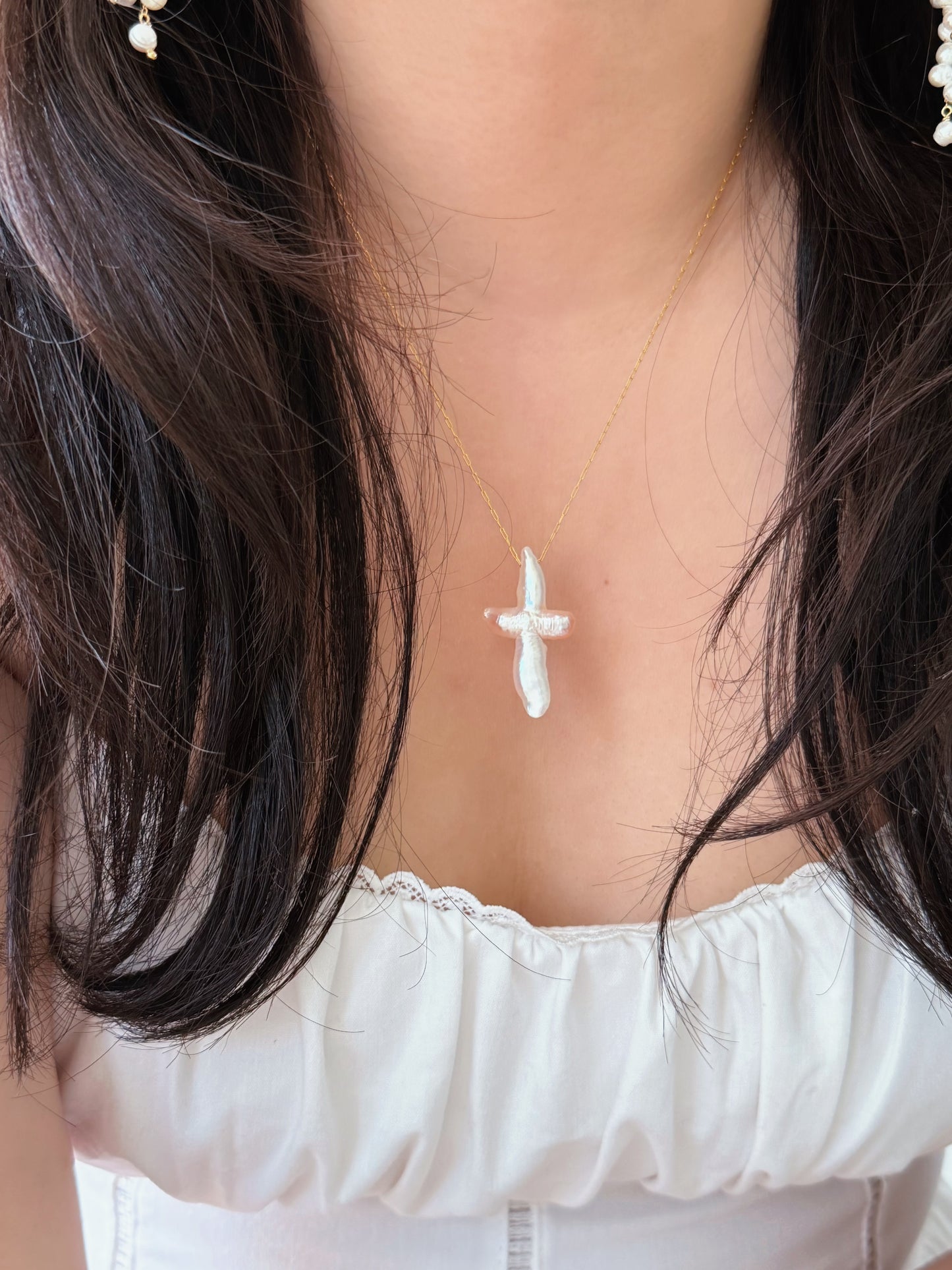Natural Baroque Cross Pearl Pendant Necklace Elegant Gold Jewelry