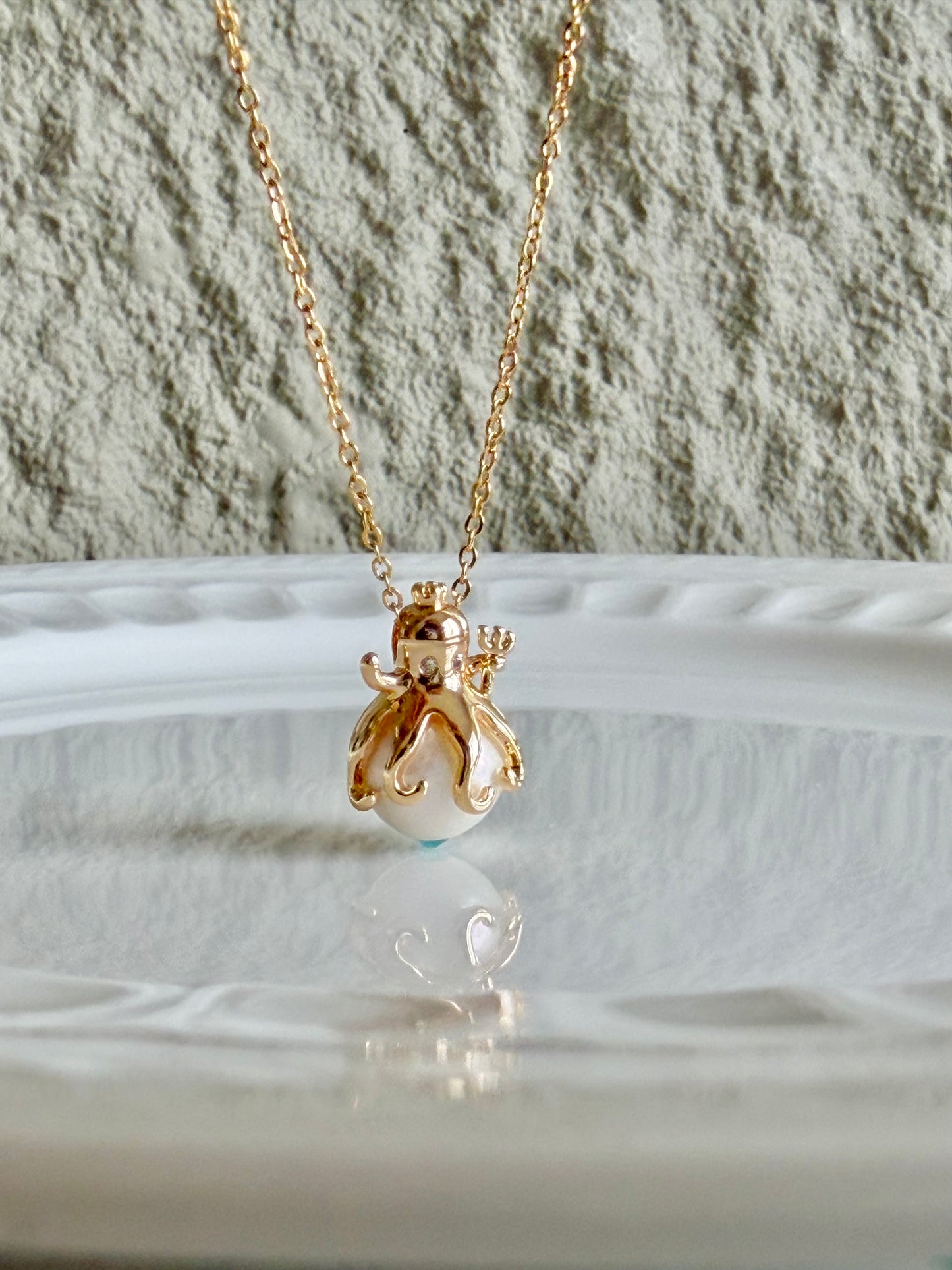 Paul the Octopus Pearl Necklace, Platina Blue Crystal Sea Life Pendant, Shimmering Nautical Jewelry, Mythical Ocean Charm, Gift forHer